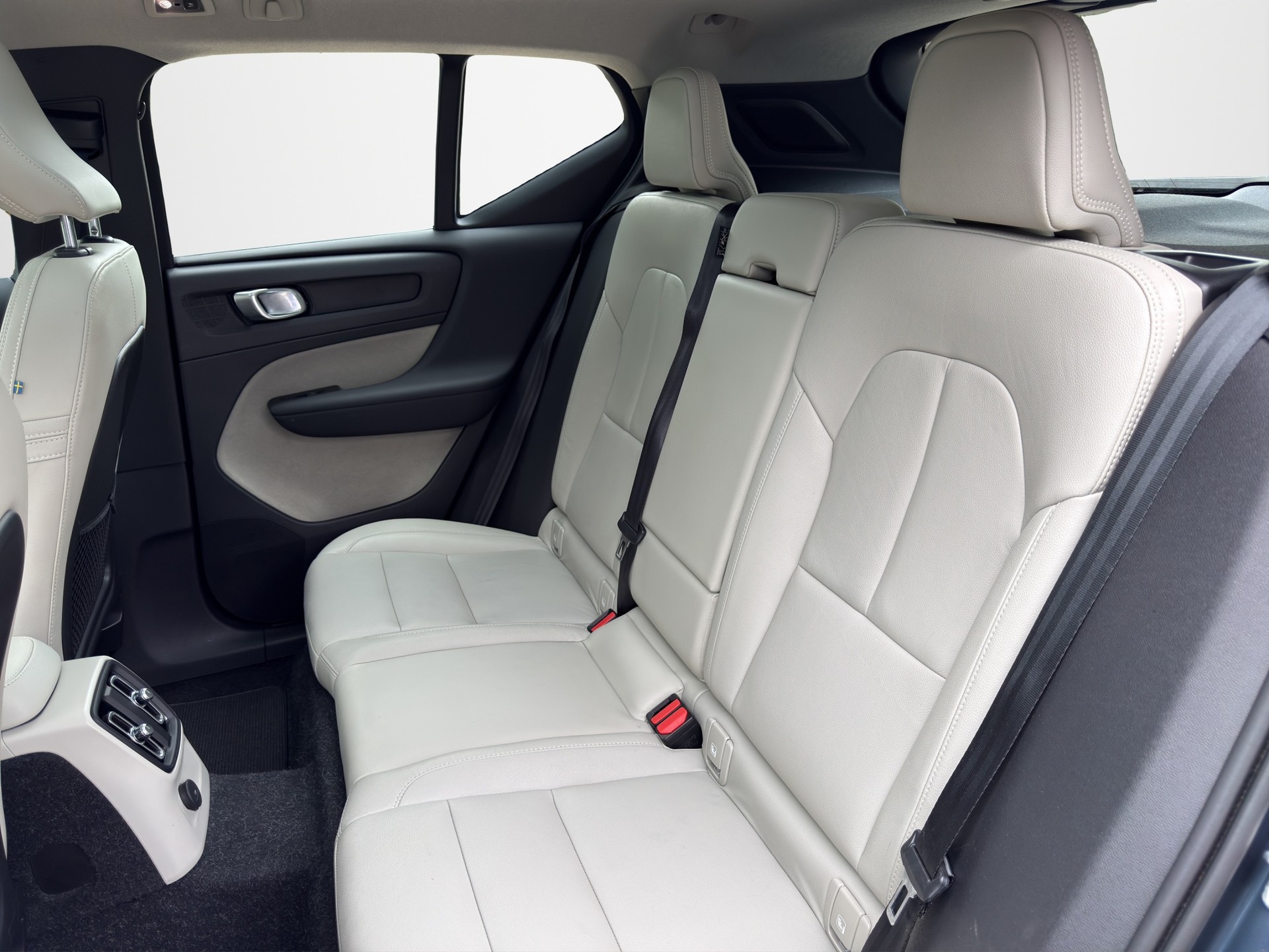 VOLVO XC40 T5 TwE Inscription Expression DCT-image-12