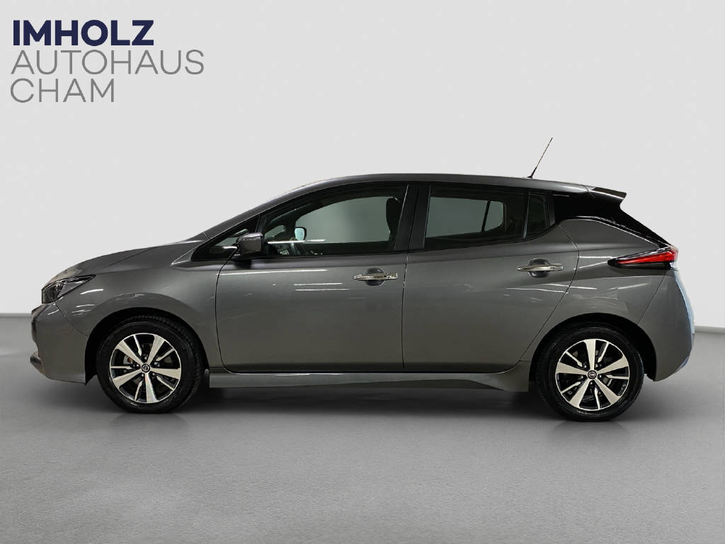 NISSAN Leaf Acenta-showroom-element-1