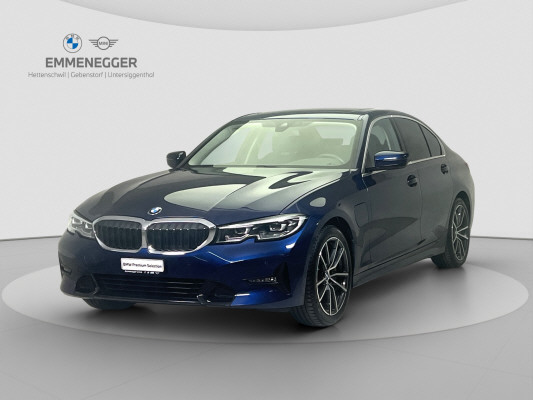 BMW 330e Sport Line