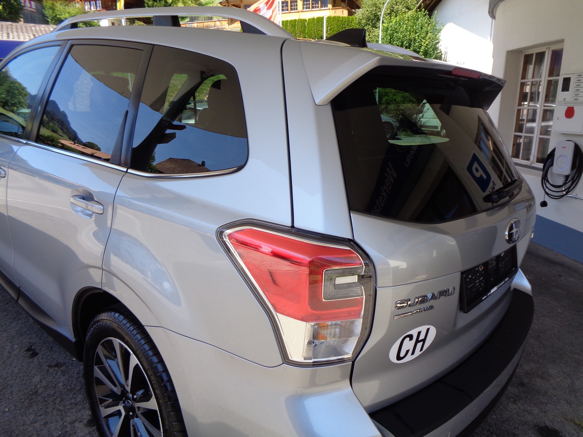 SUBARU Forester 2.0i Executive Lineartronic-image-5