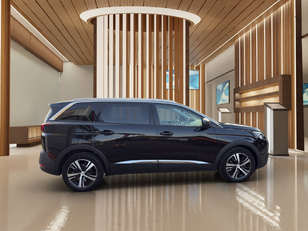 PEUGEOT 5008 1.6 PureTech Allure-image-5