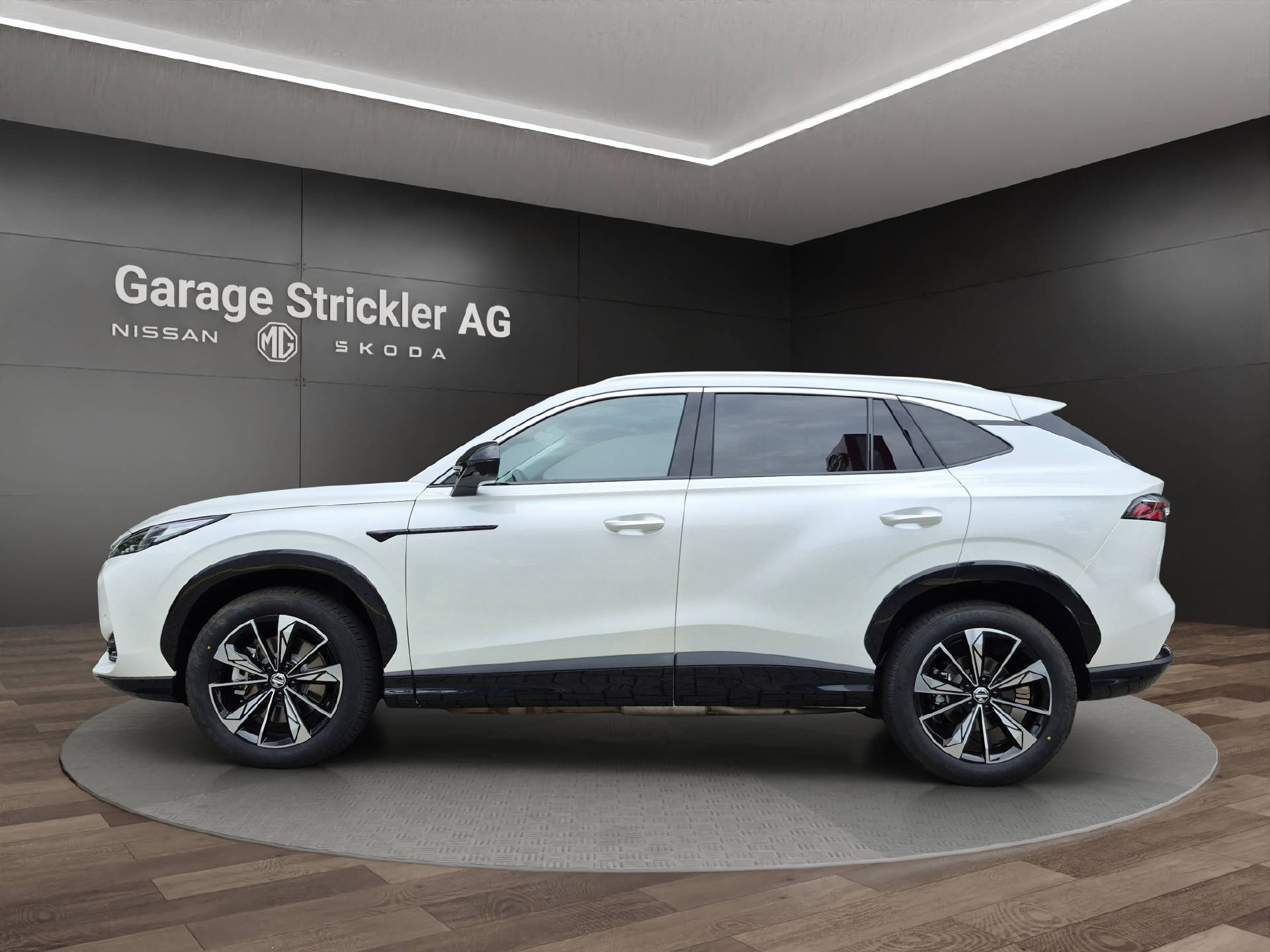 MG HS 1.5 Hybrid Luxury-showroom-element-1