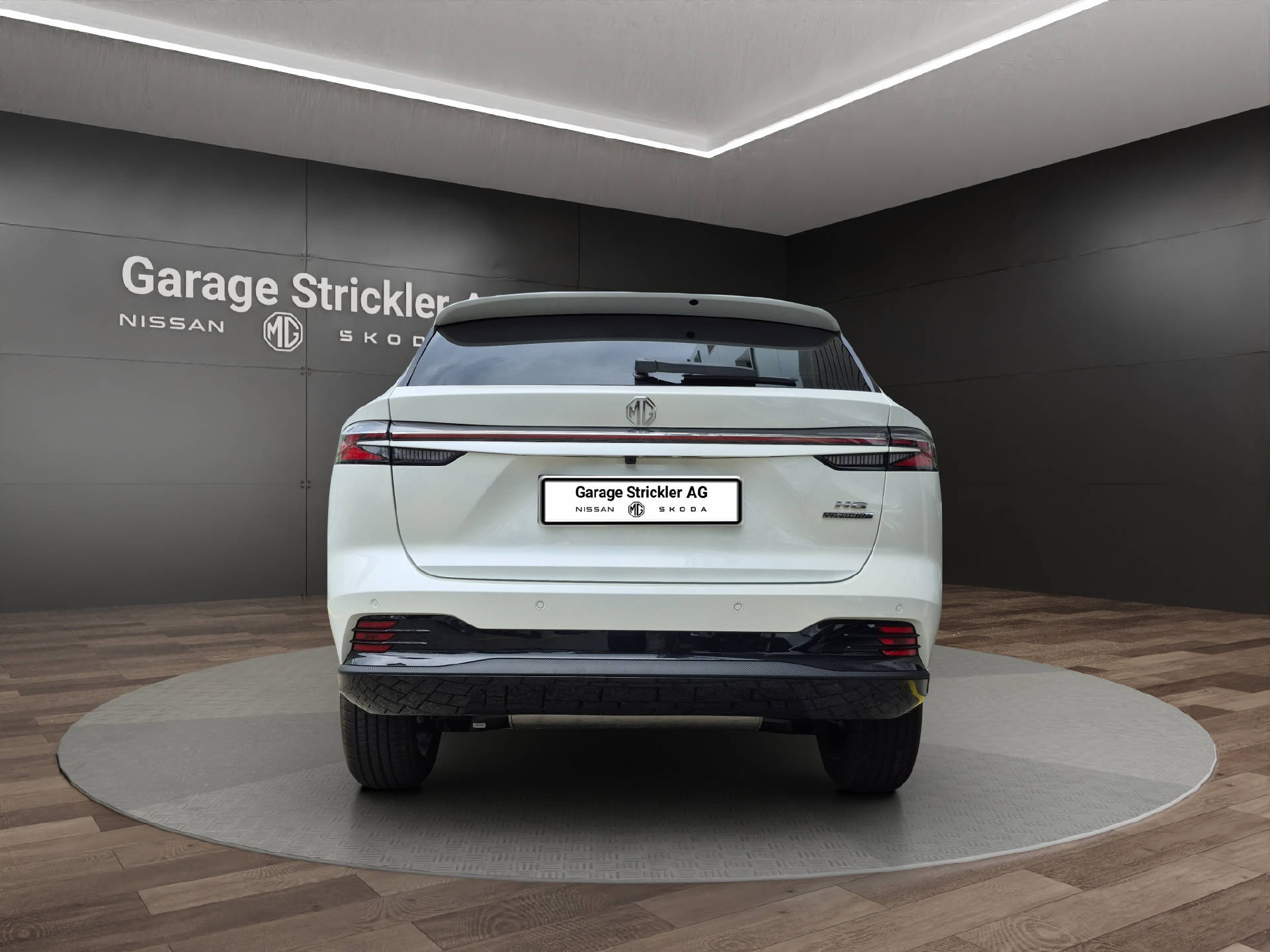 MG HS 1.5 Hybrid Luxury-showroom-element-3
