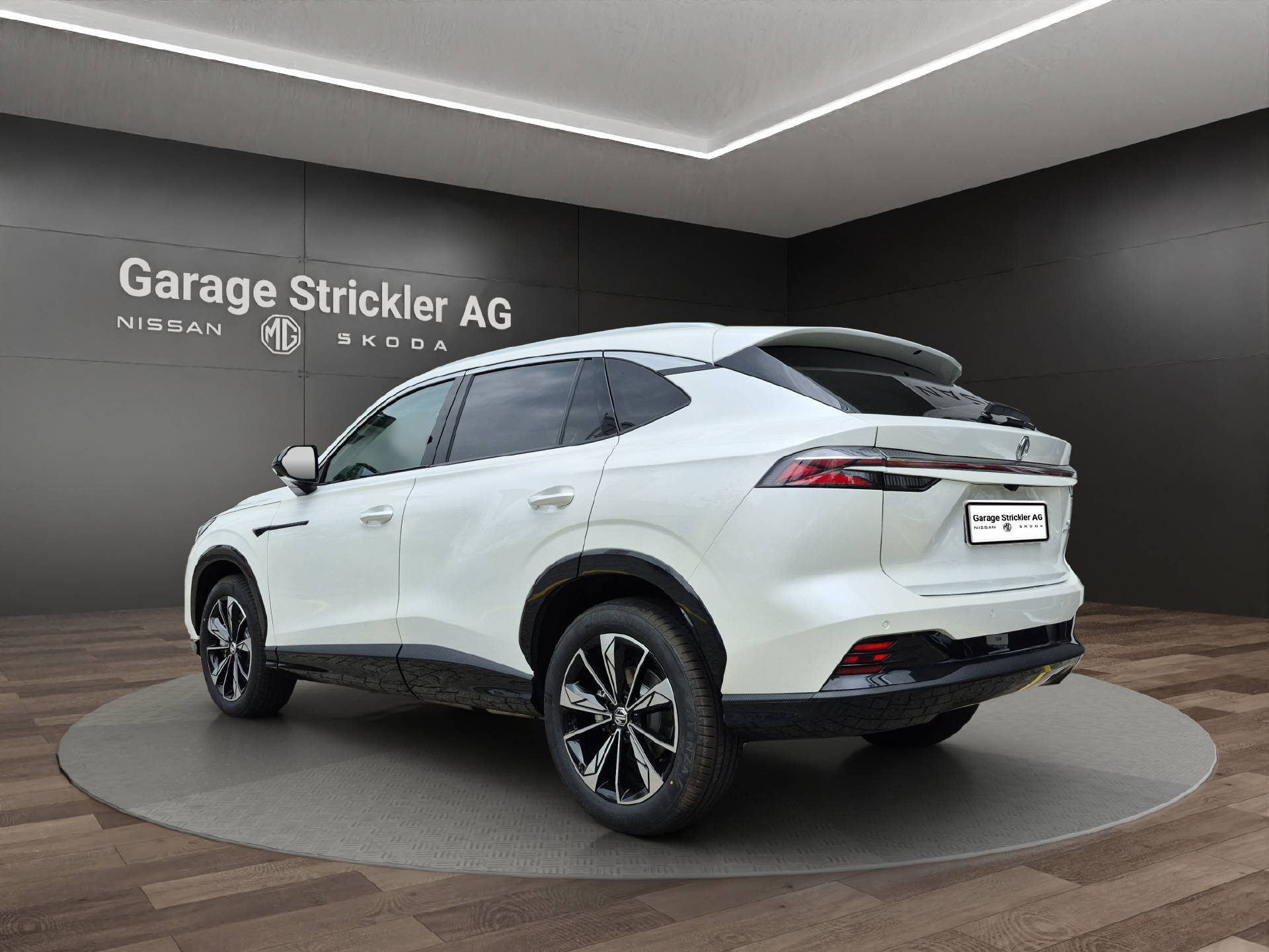 MG HS 1.5 Hybrid Luxury-showroom-element-2
