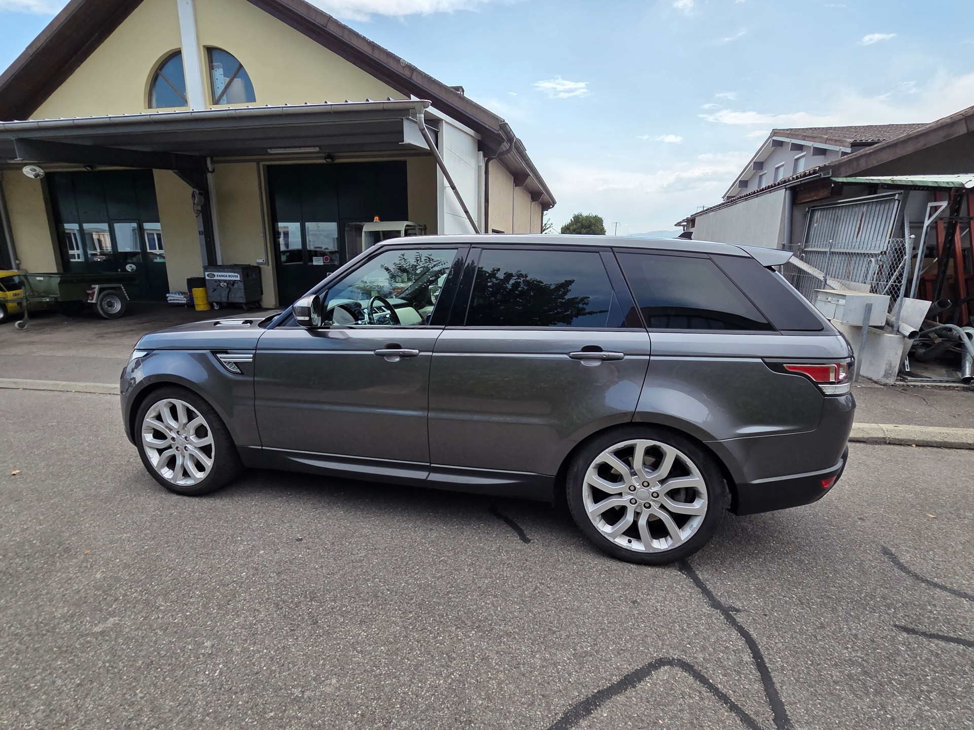 LAND ROVER Range Rover Sport 3.0 SDV6 HSE Automatic-image-8
