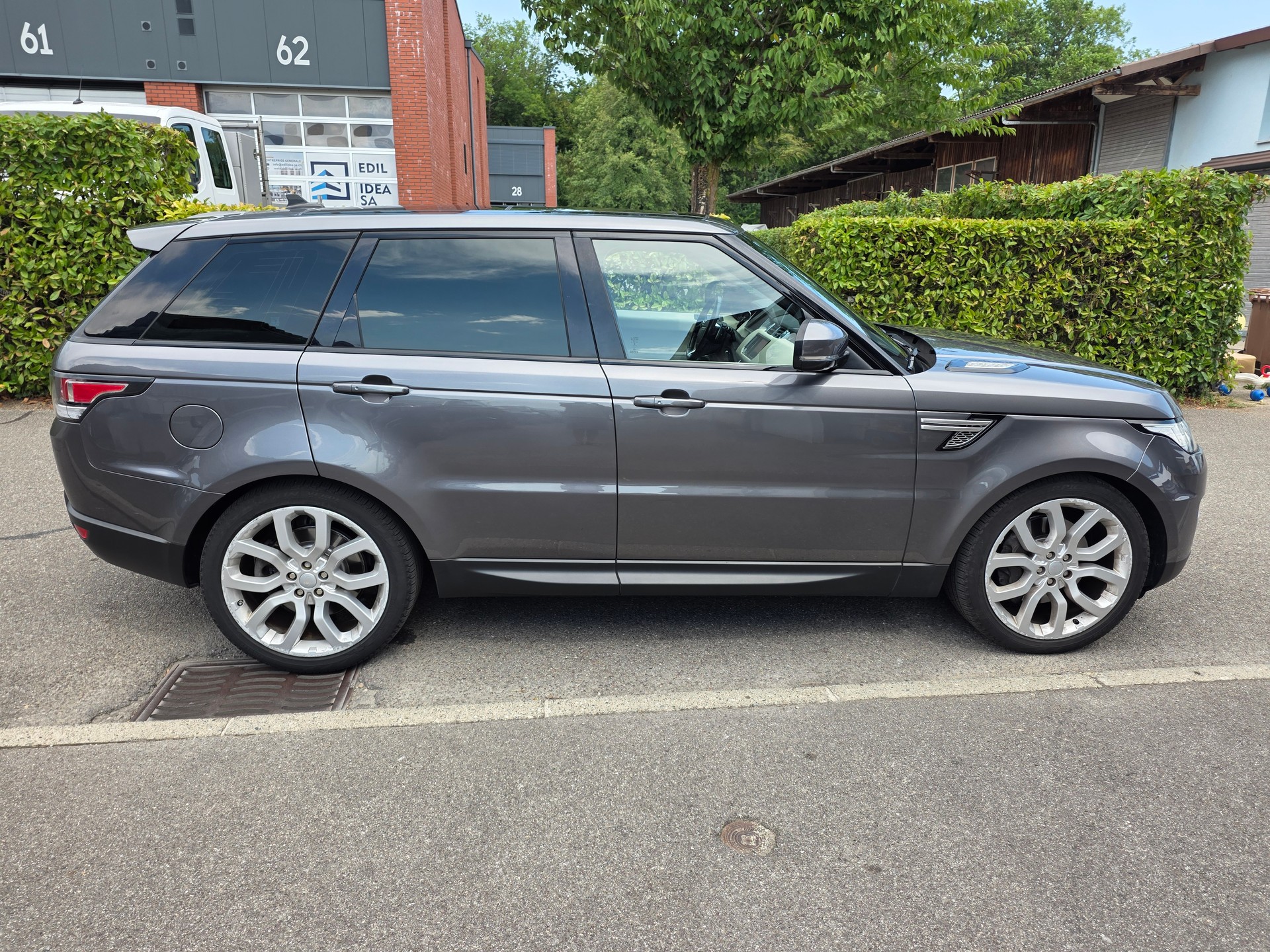 LAND ROVER Range Rover Sport 3.0 SDV6 HSE Automatic-image-2