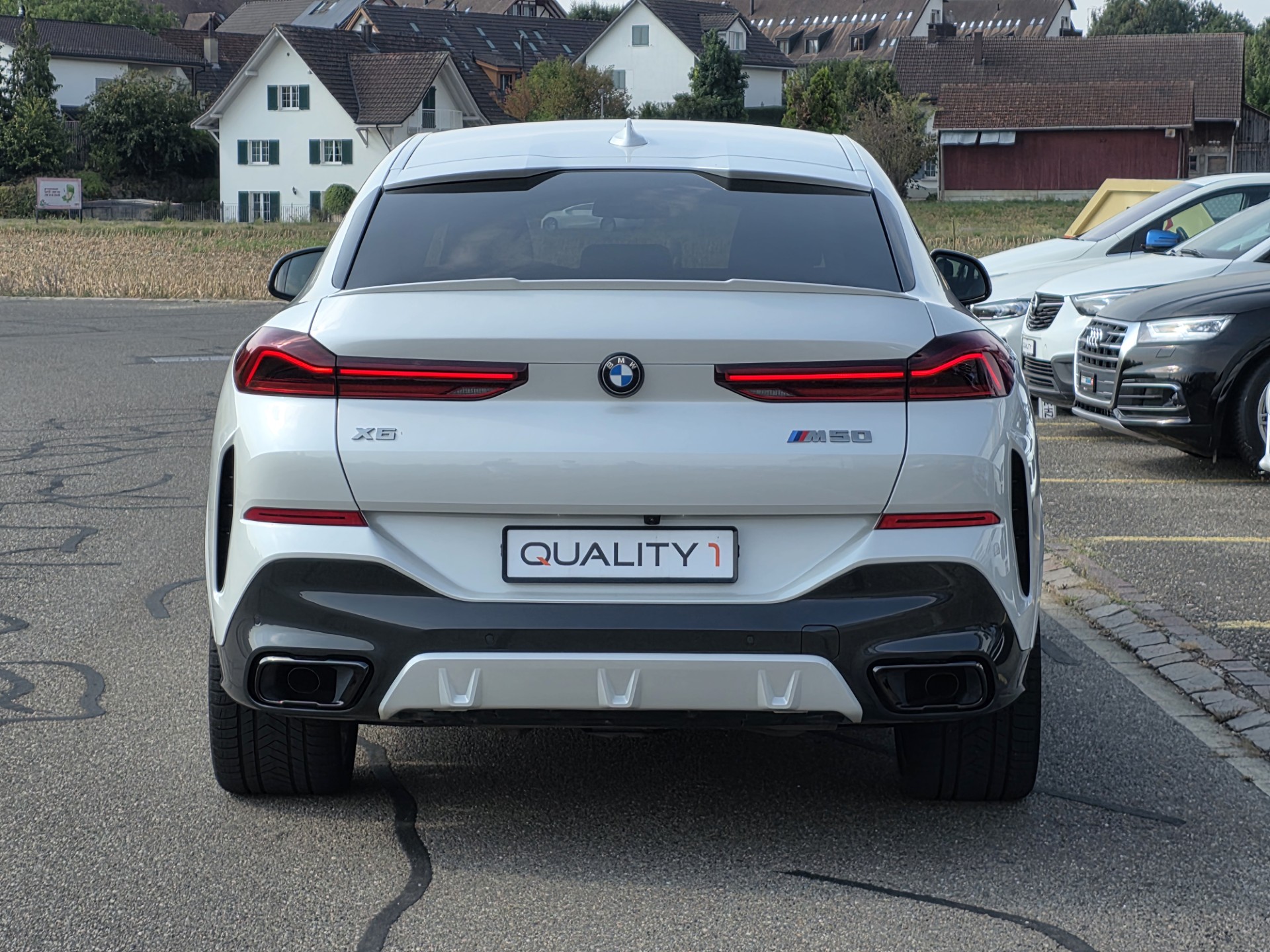 BMW X6 M50d-image-6