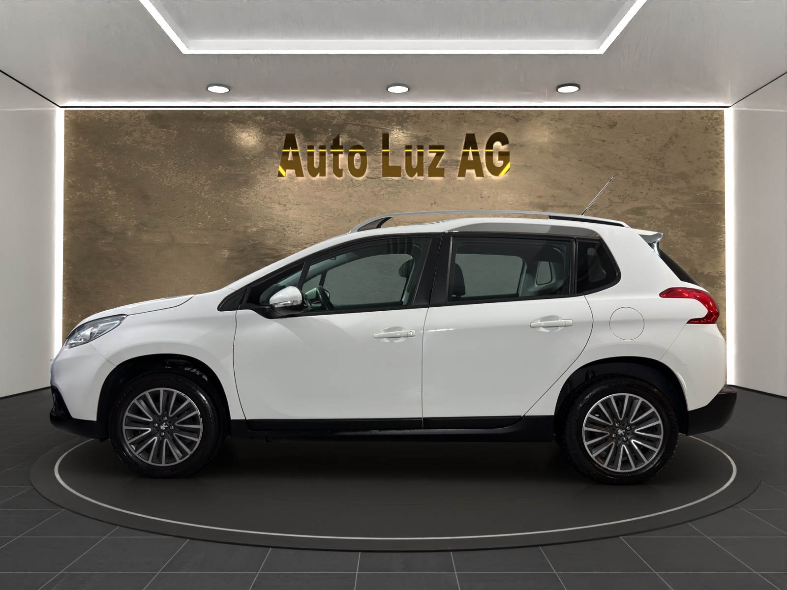 PEUGEOT 2008 1.2 VTI Active-image-5