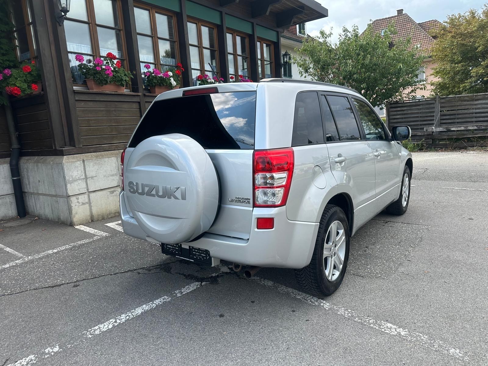 SUZUKI Grand Vitara 2.0 16V Top-showroom-element-3