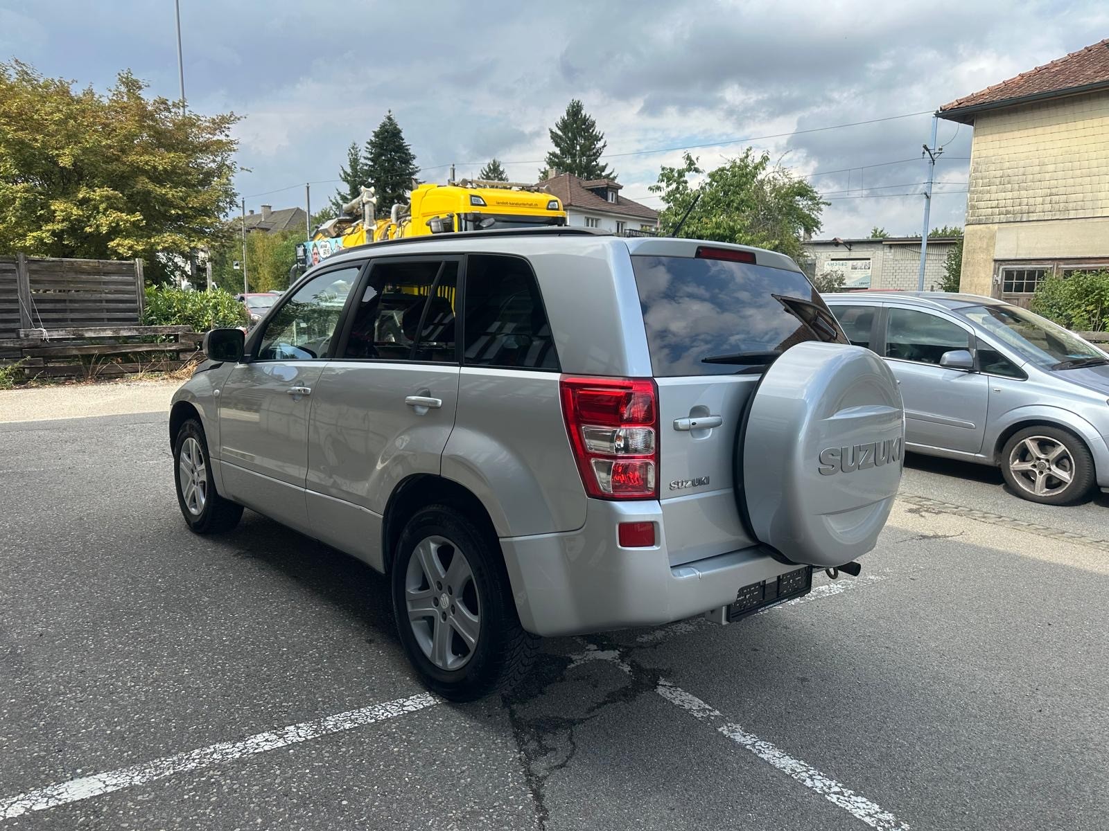 SUZUKI Grand Vitara 2.0 16V Top-showroom-element-2