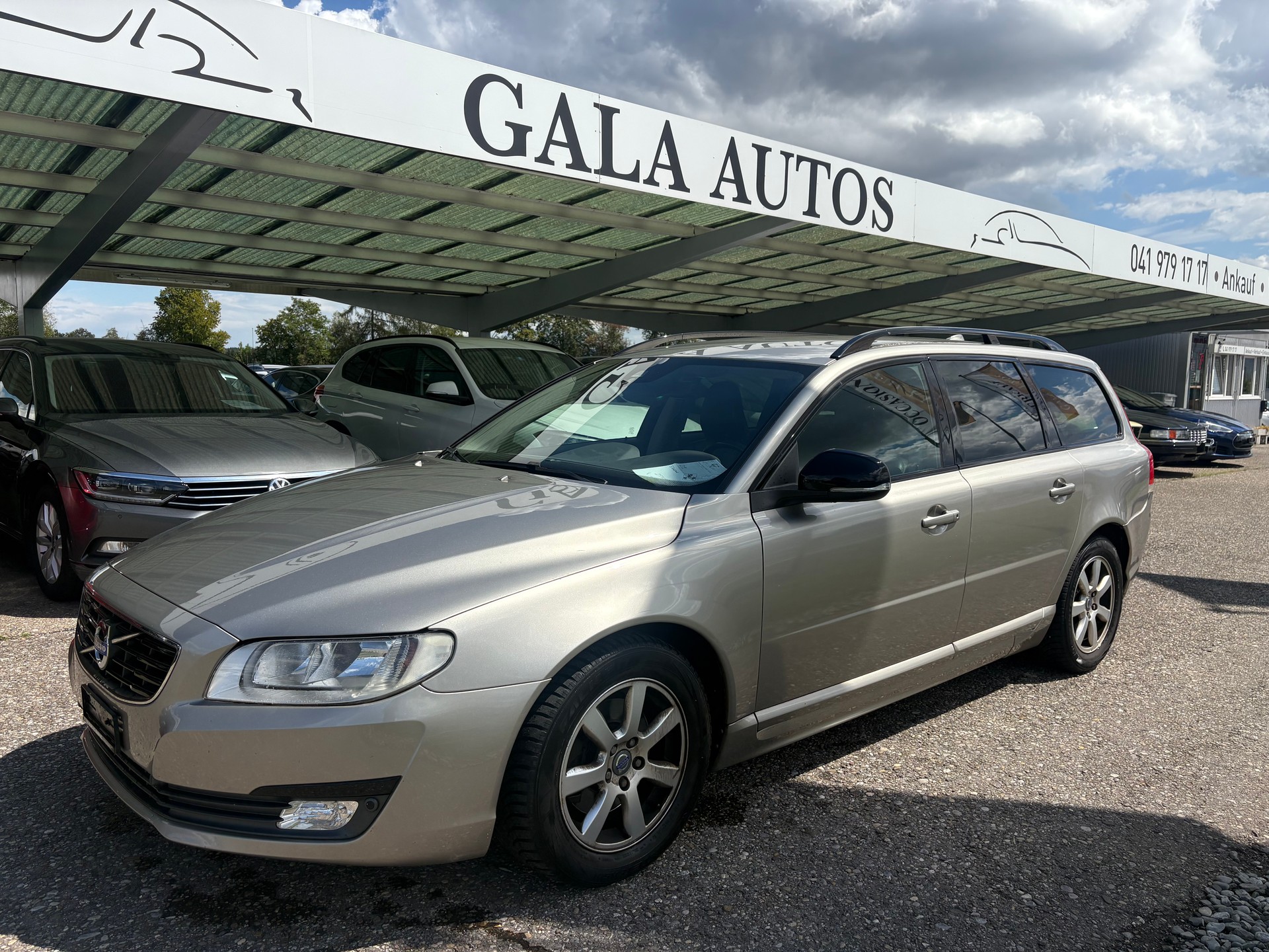 VOLVO V70 D4 Momentum Geartronic