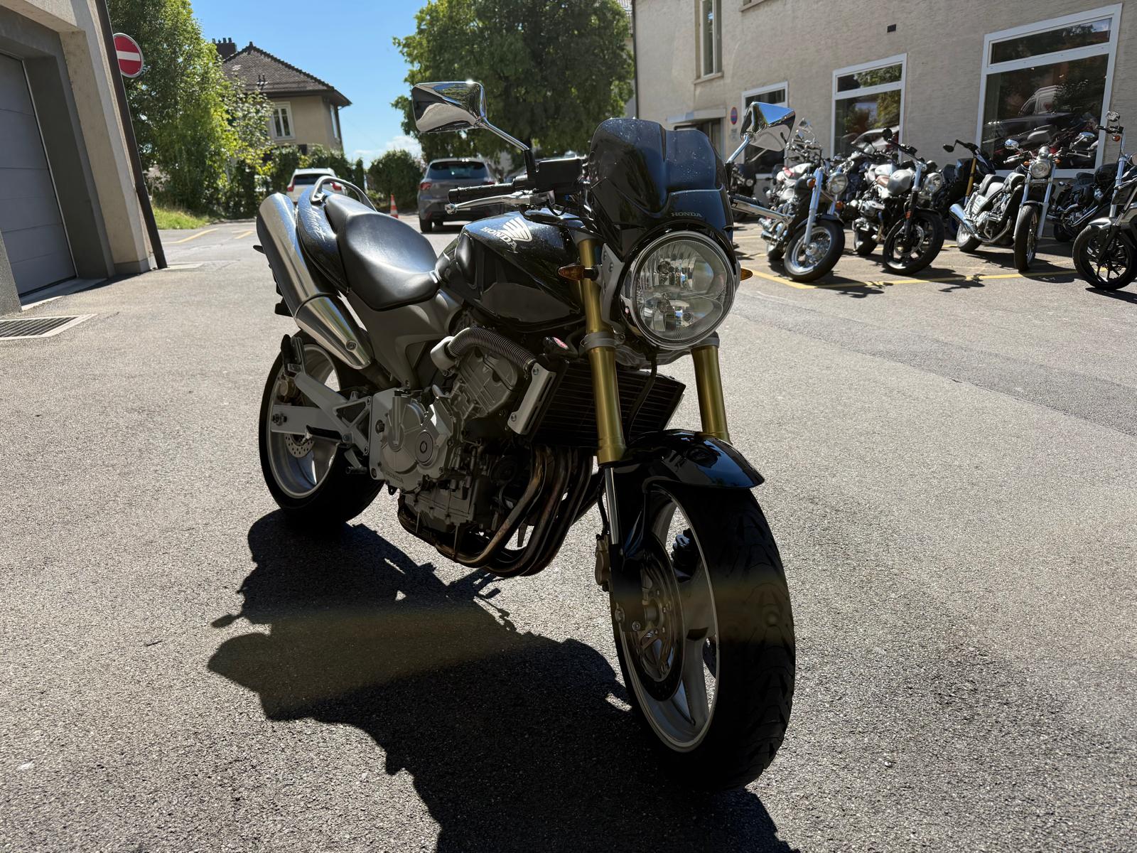 HONDA CB 600 F Hornet-image-1