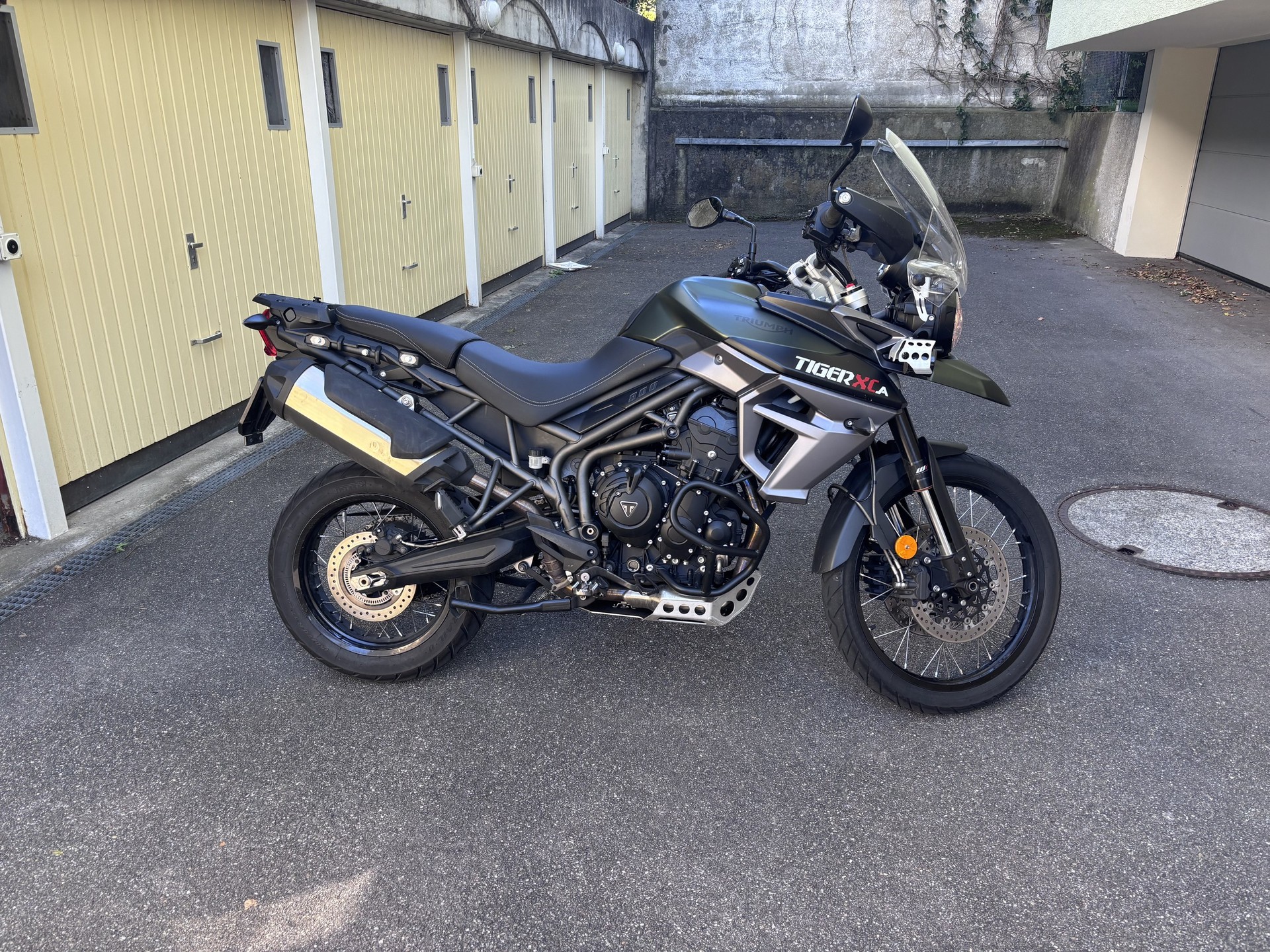 TRIUMPH Tiger 800 XCa ABS-image-1