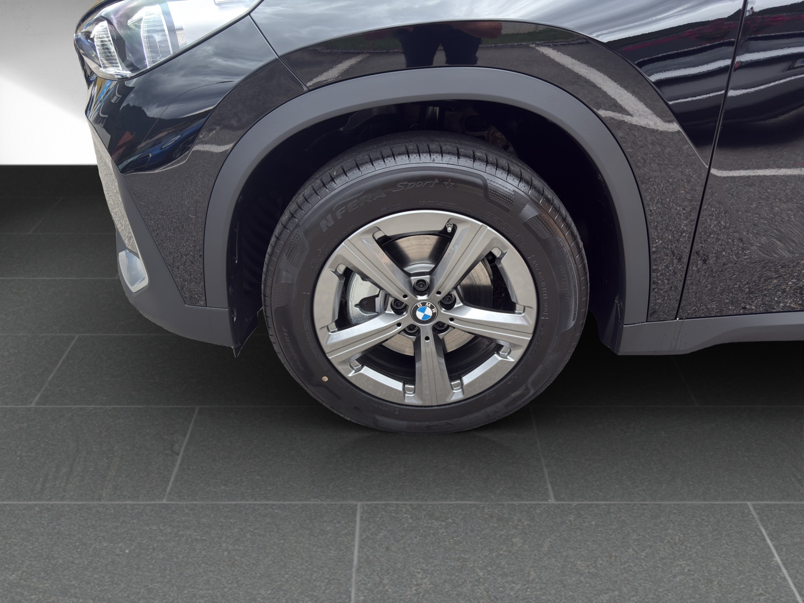 BMW X1 sDrive 18d-image-8