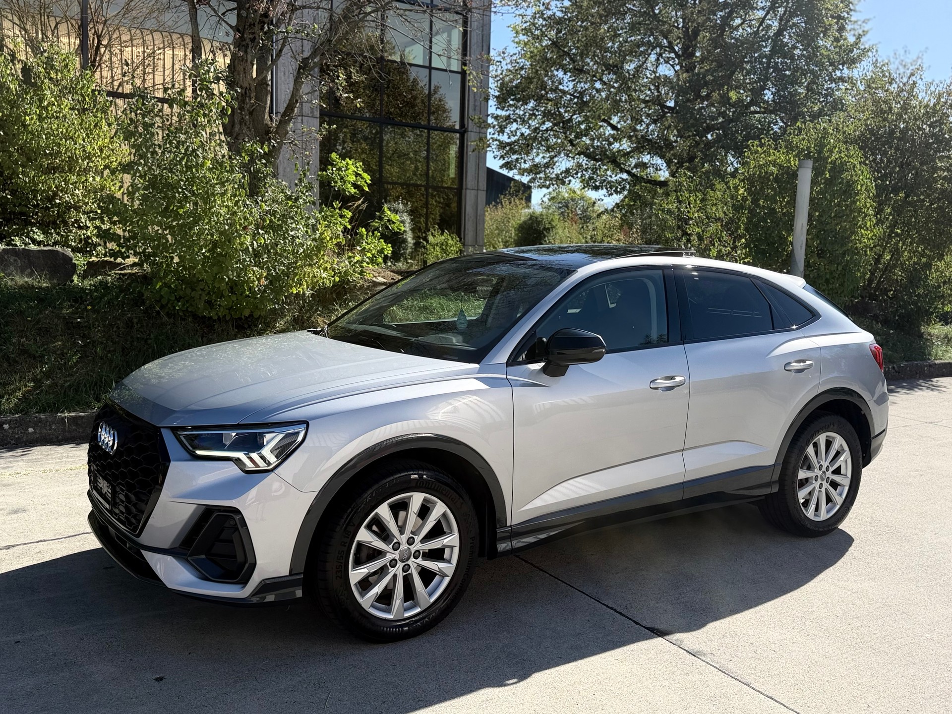 AUDI Q3 Sportback 35 TFSI Attraction S-tronic-showroom-element-2