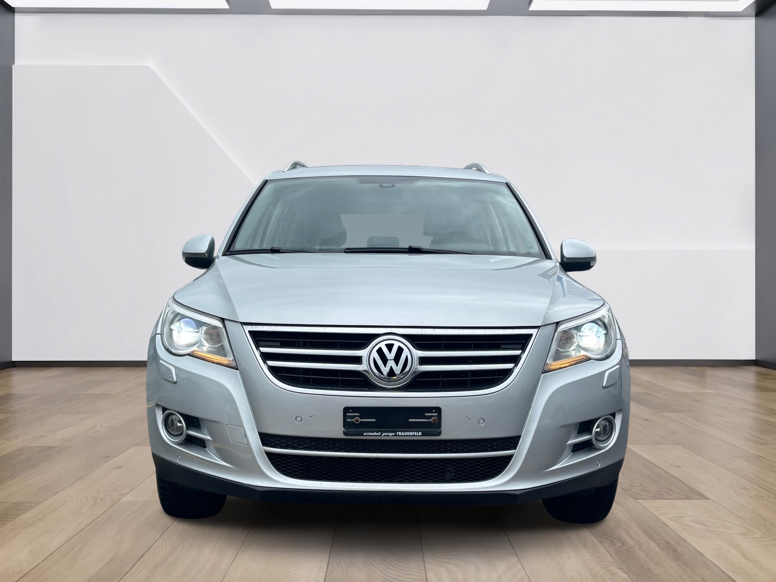VW Tiguan 2.0 TSI Sport&Style Tiptronic-showroom-element-1