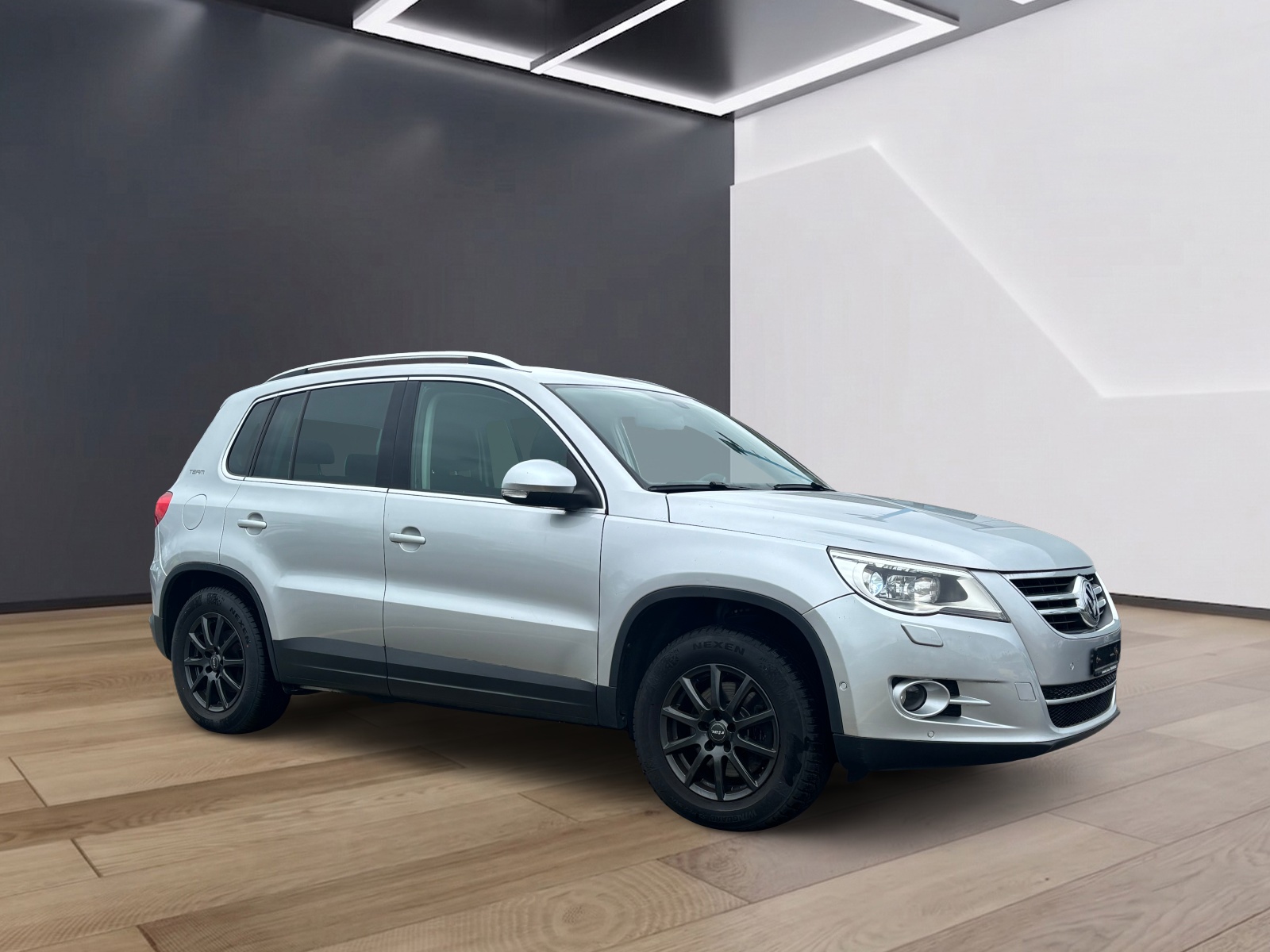 VW Tiguan 2.0 TSI Sport&Style Tiptronic-showroom-element-2