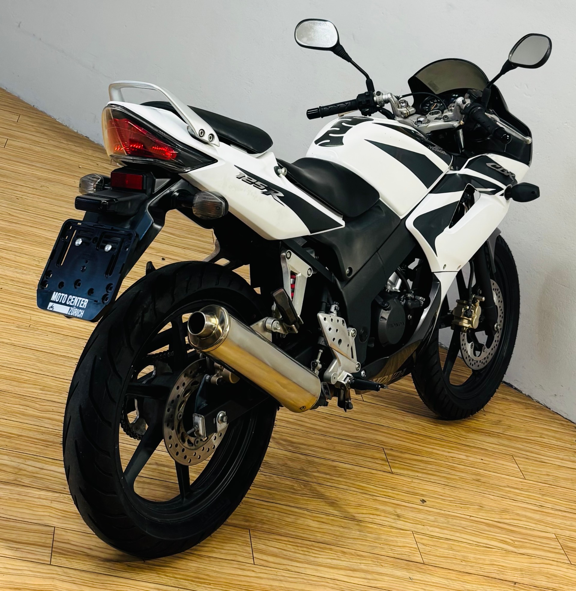HONDA CBR 125 R-image-2