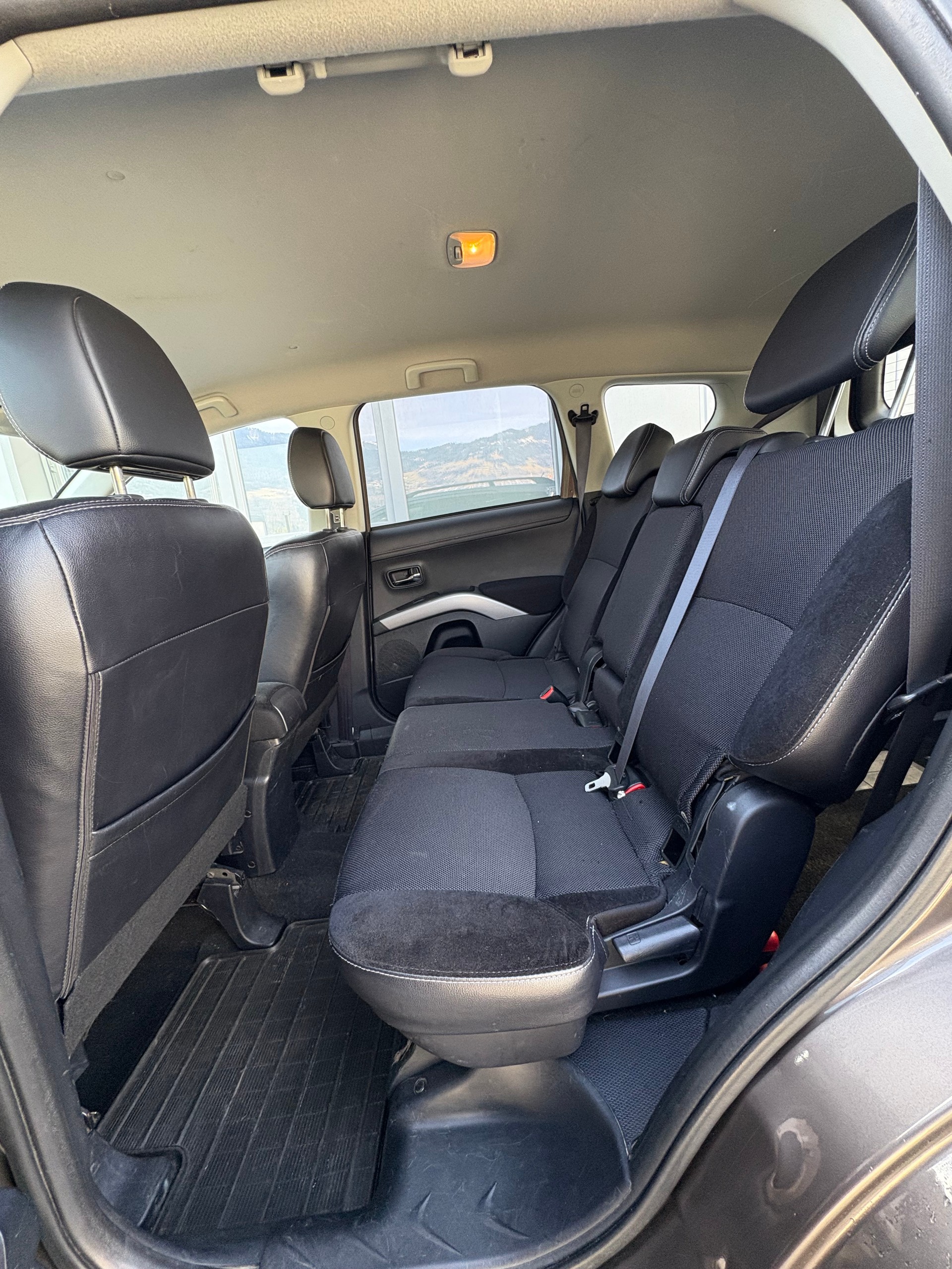 MITSUBISHI Outlander 2.2 DID Jubilé35 4WD TC-SST-image-14