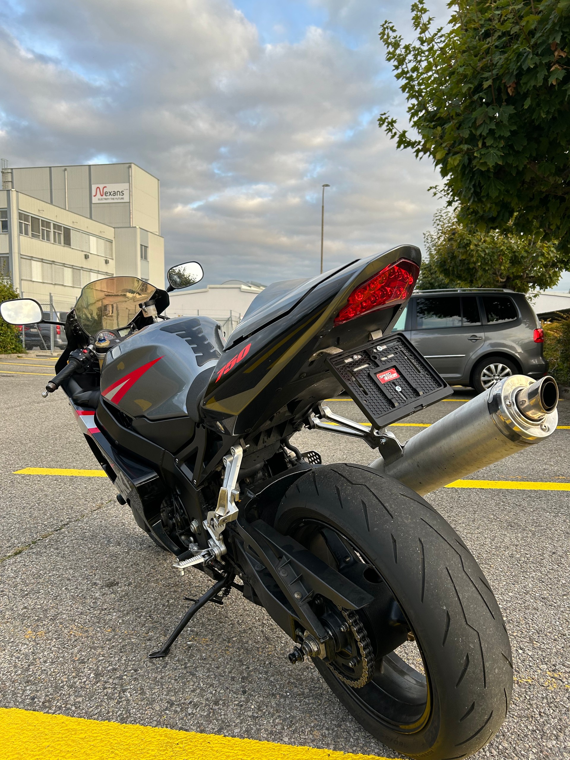 SUZUKI GSX-R 750 K4/K5-image-3