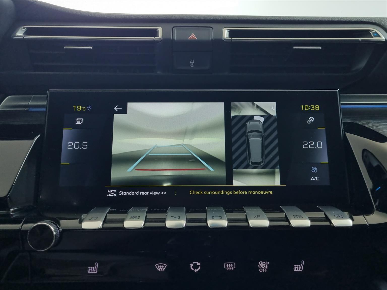 PEUGEOT 508 1.6 Plug-in Hybrid-image-13