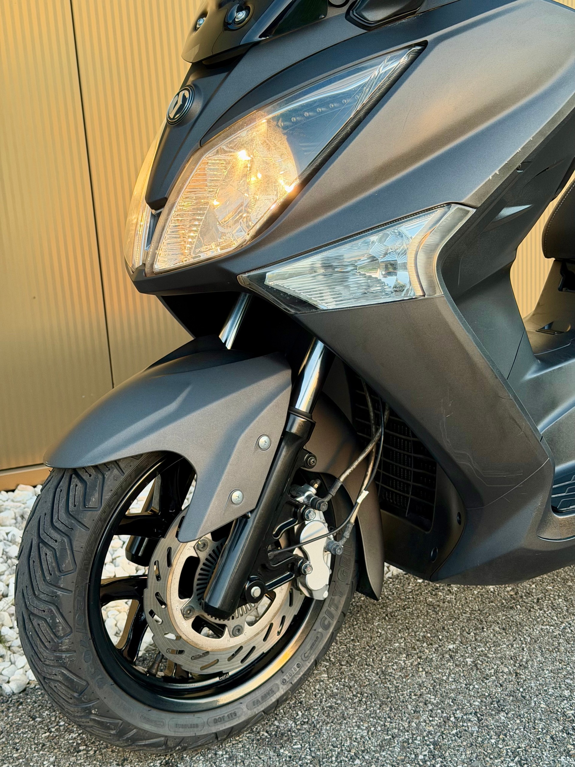 SYM GTS 125-image-8