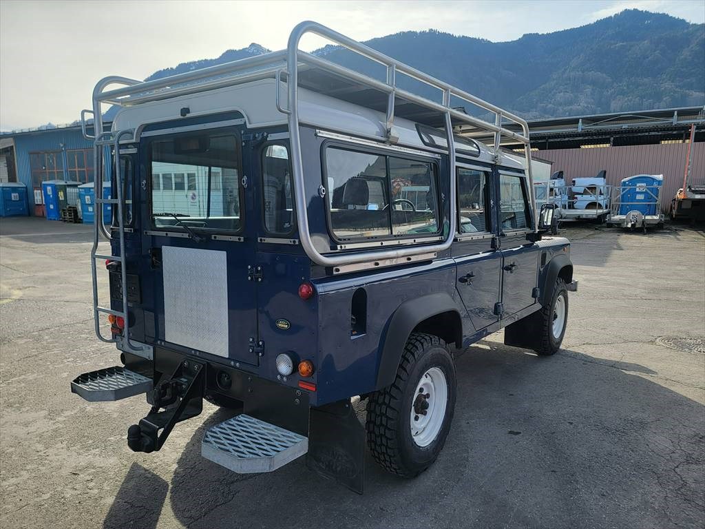 LAND ROVER Defender 110 SW 2.5 Td5-image-4