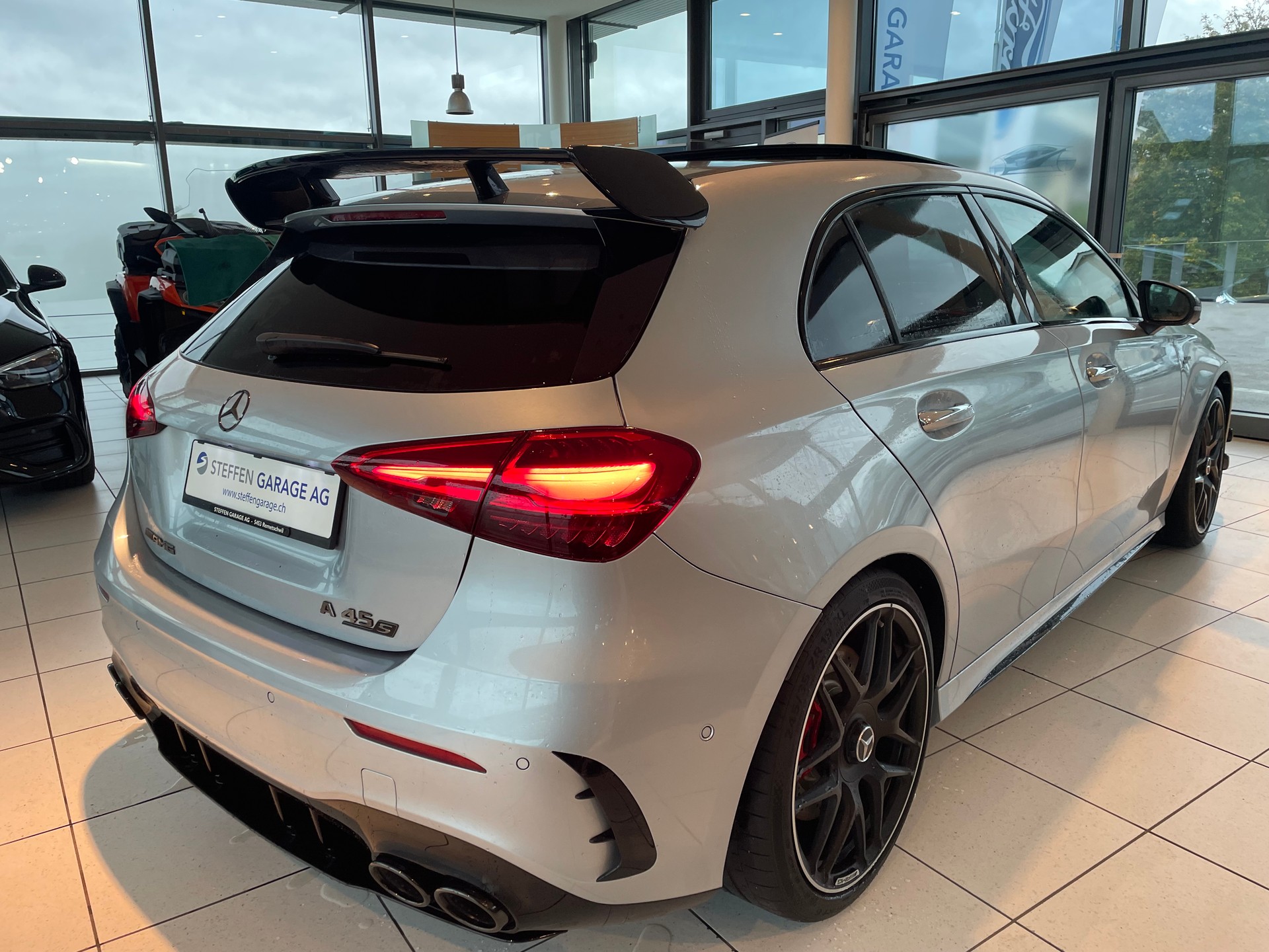 MERCEDES-BENZ A AMG 45 S 4Matic 8G-DCT-image-5