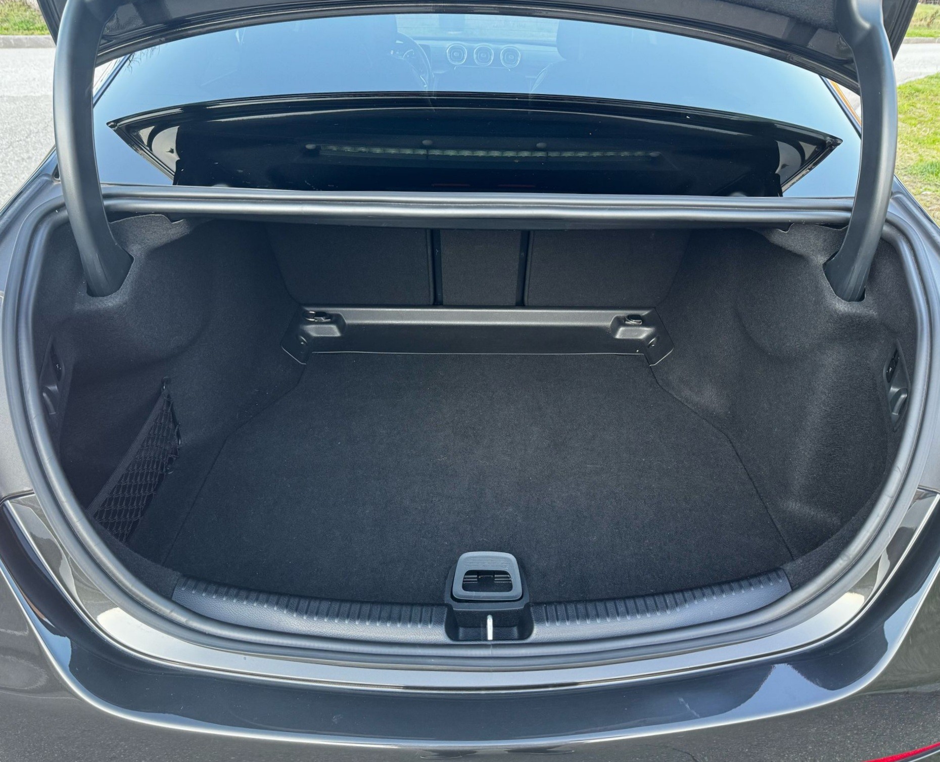 MERCEDES-BENZ C 220 d AMG Line-image-11