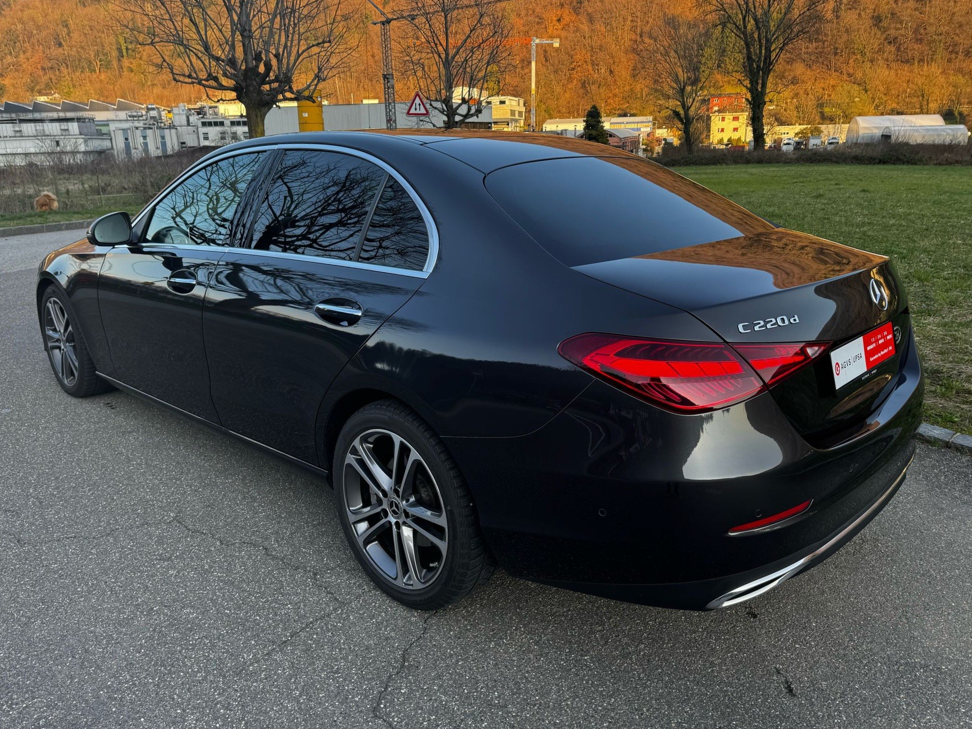 MERCEDES-BENZ C 220 d AMG Line-image-2