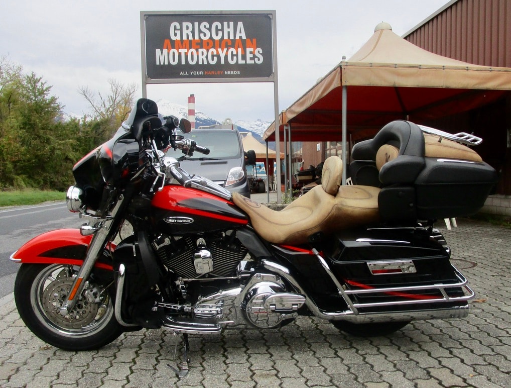 HARLEY-DAVIDSON FLHTCUI Electra Glide Ultra Classic CVO