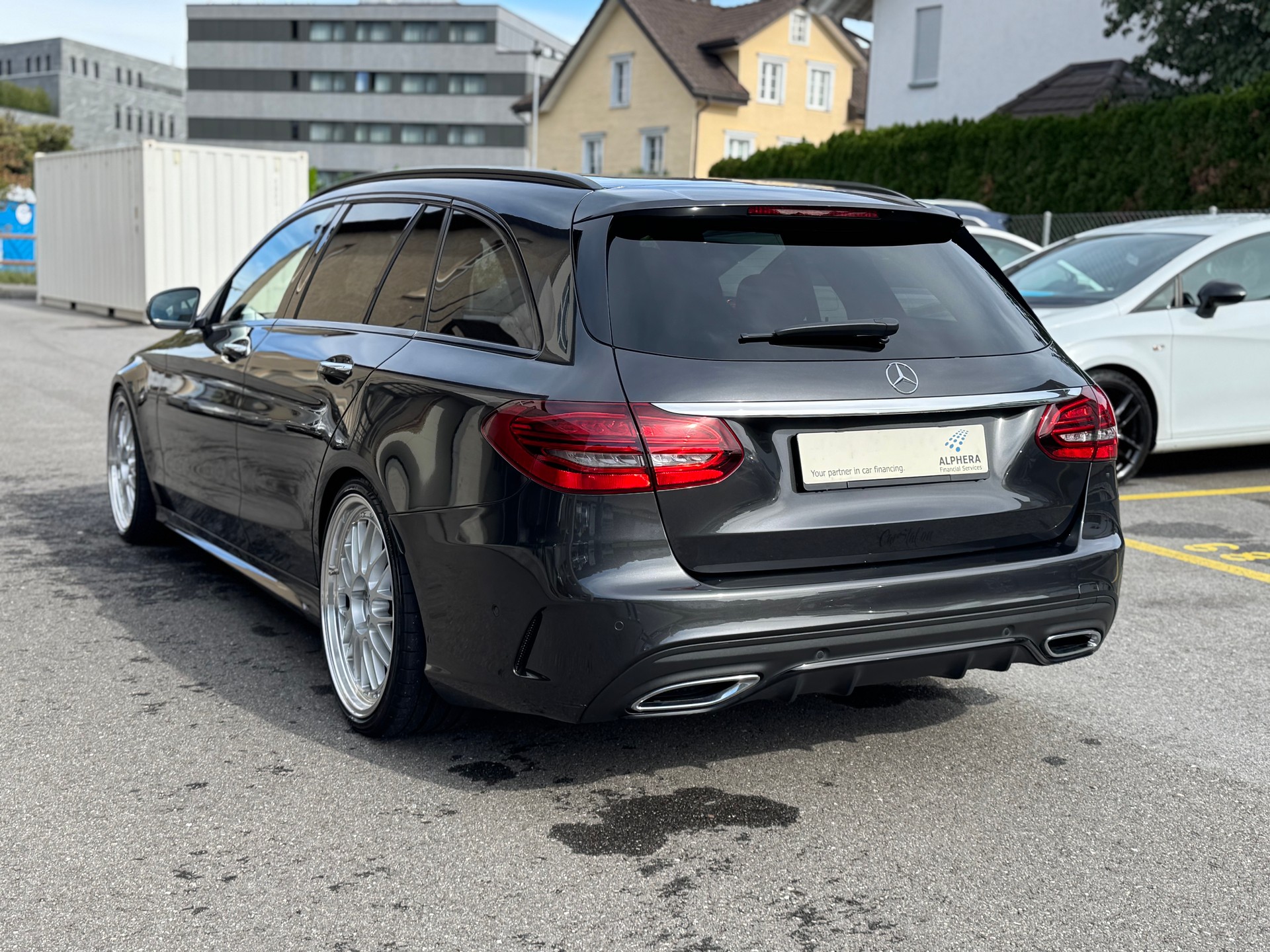 MERCEDES-BENZ C 220 d Swiss Star AMG Line 4M 9G-Tronic-showroom-element-2
