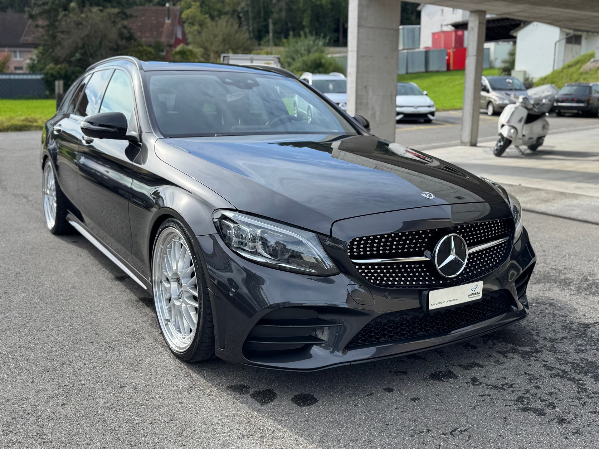 MERCEDES-BENZ C 220 d Swiss Star AMG Line 4M 9G-Tronic-image-6