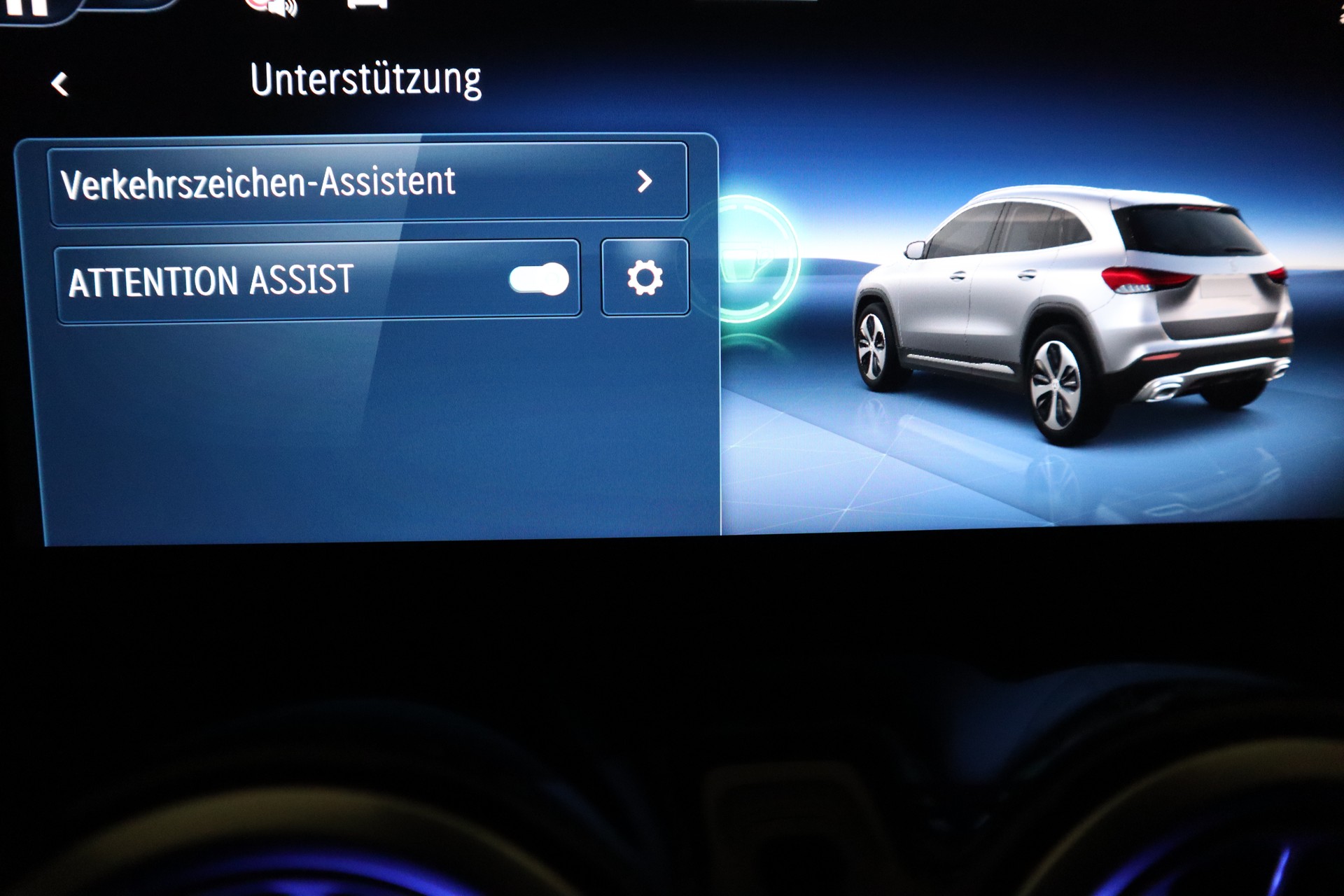 MERCEDES-BENZ GLA 220 d AMG Line 4Matic 8G-DCT-image-13