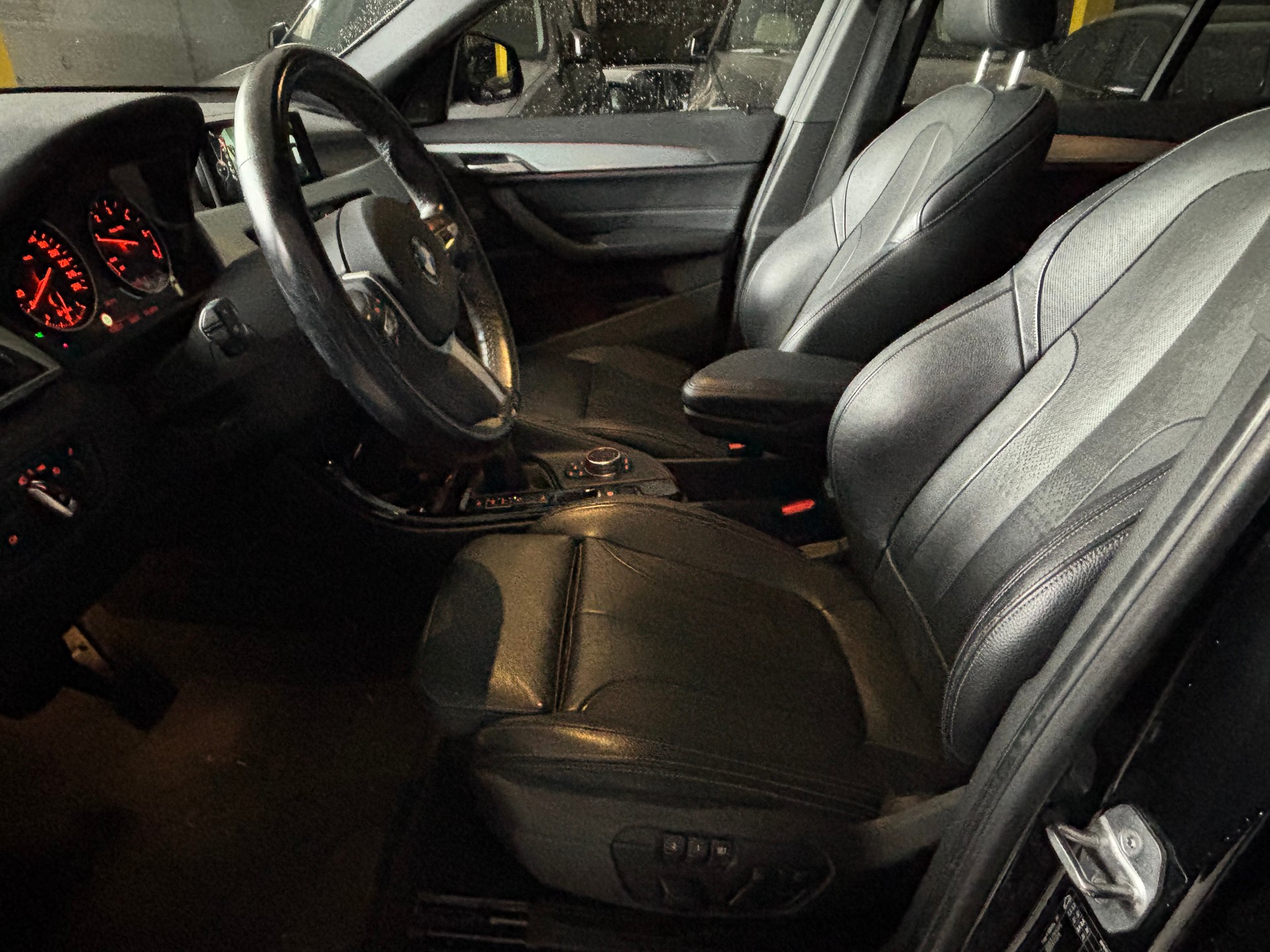 BMW X1 xDrive 25d Sport Line Steptronic-image-12