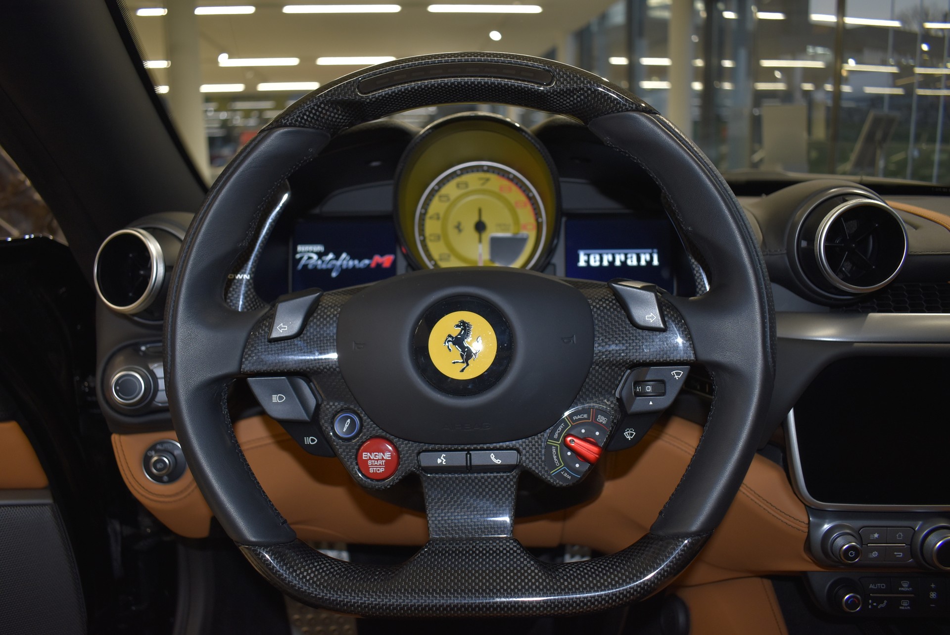 FERRARI Portofino M-image-11