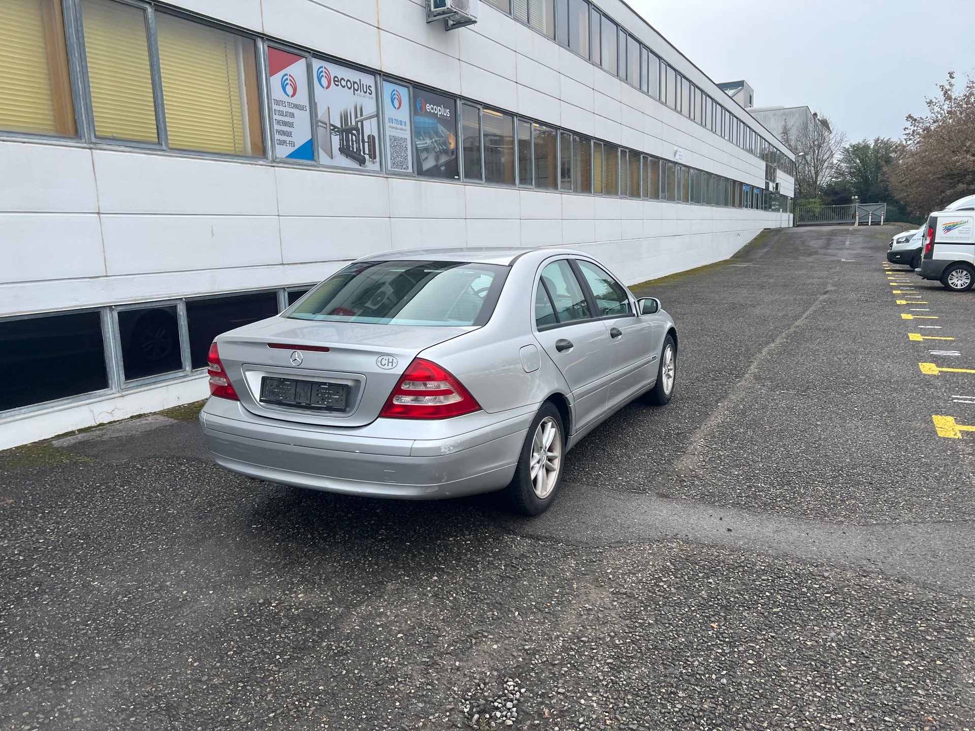 MERCEDES-BENZ C 200 kompressor-image-5