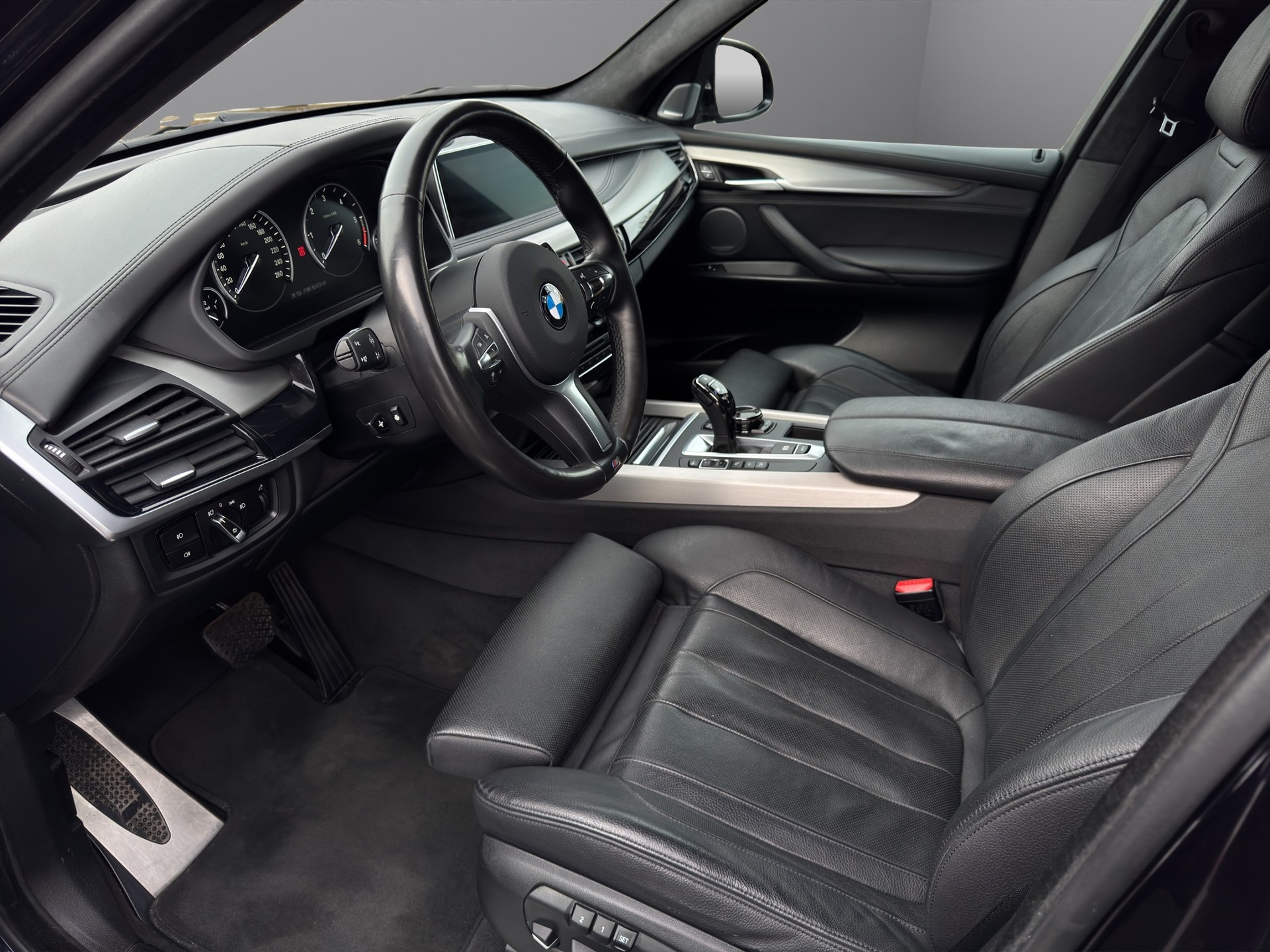 BMW X5 xDrive M50d Steptronic-image-10
