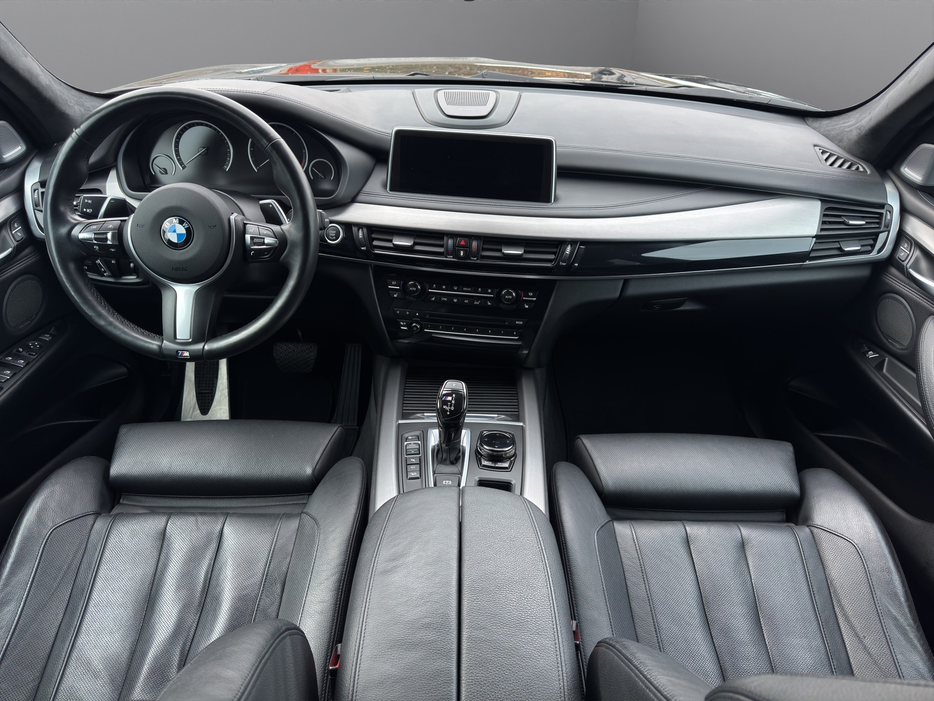 BMW X5 xDrive M50d Steptronic-image-13