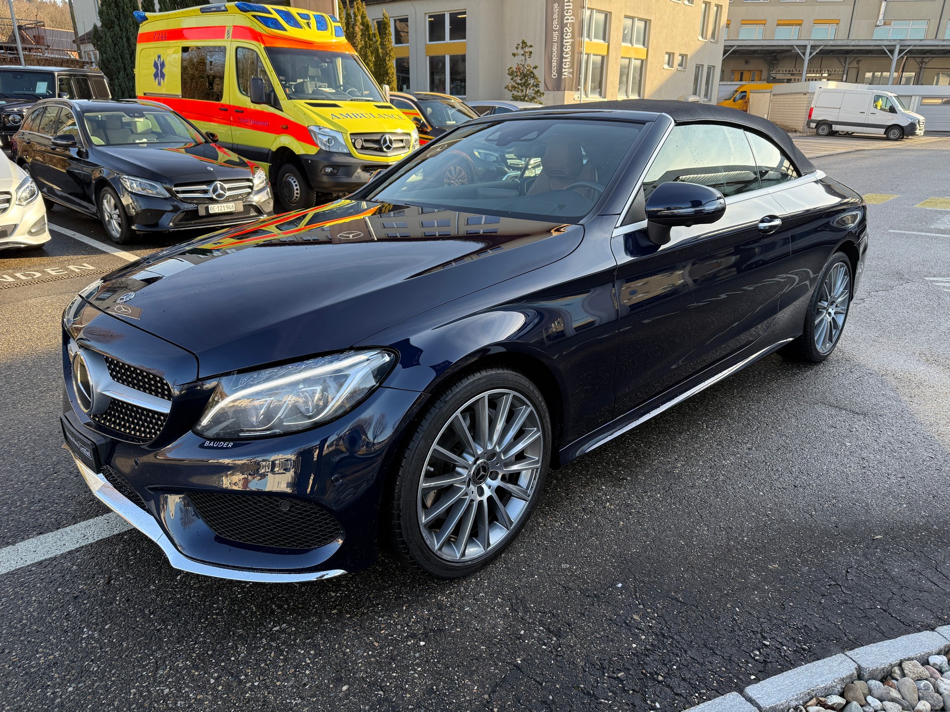 MERCEDES-BENZ C 400 AMG Line 4Matic-showroom-element-2