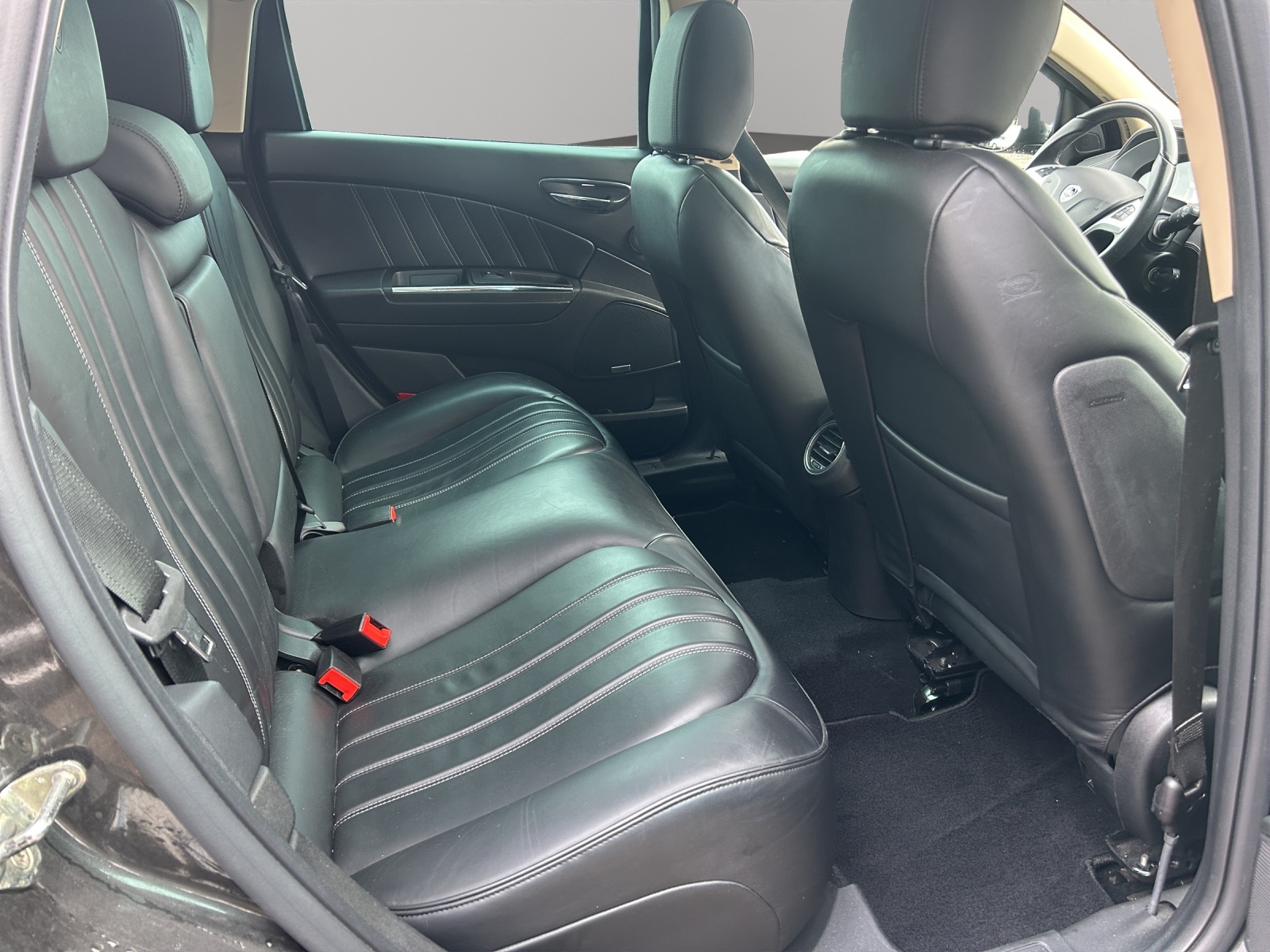 LANCIA Delta 1.8 Turbo-Jet Hard Black Edition Sportronic-image-17