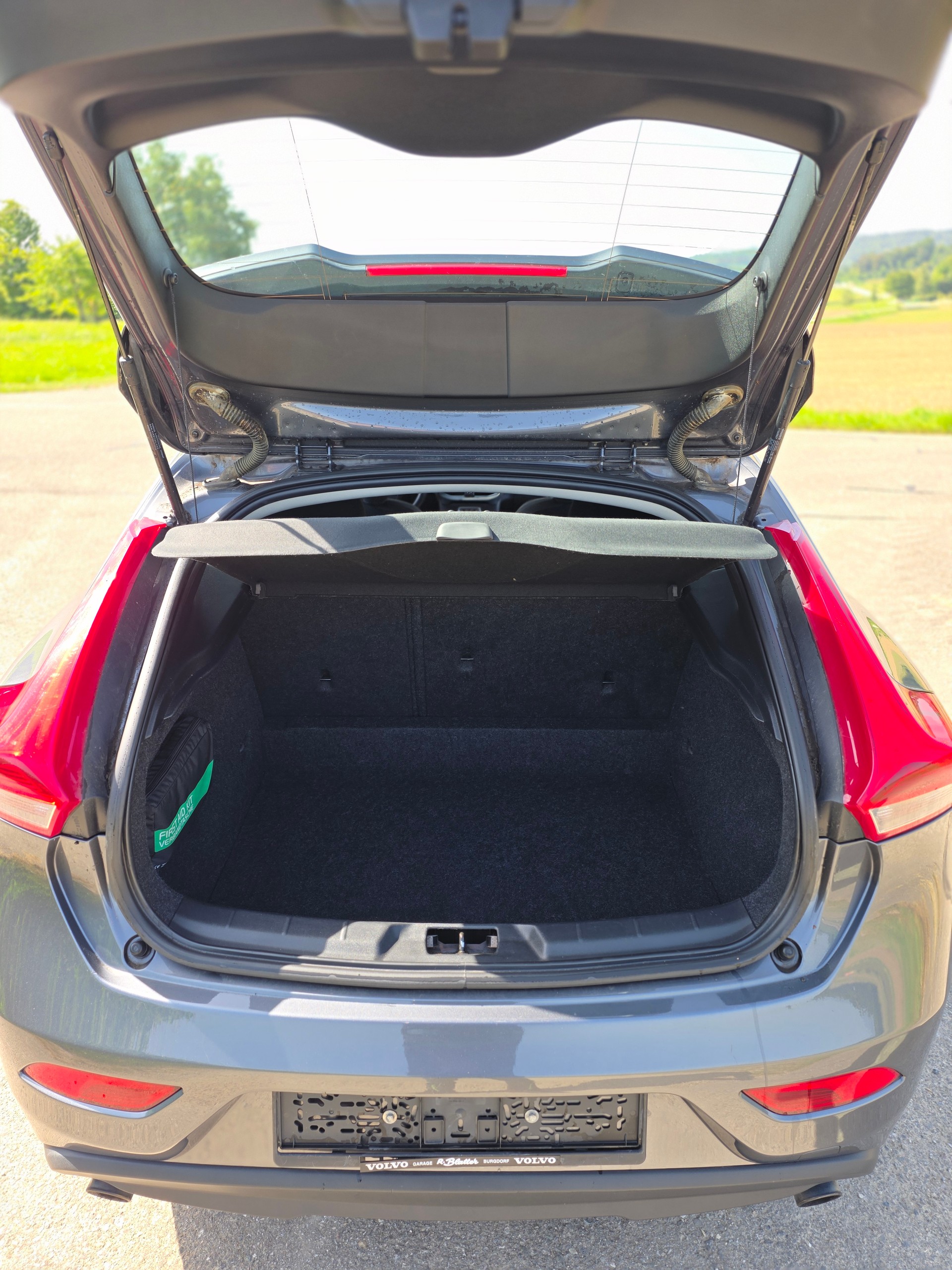 VOLVO V40 T4 Summum Powershift-image-5