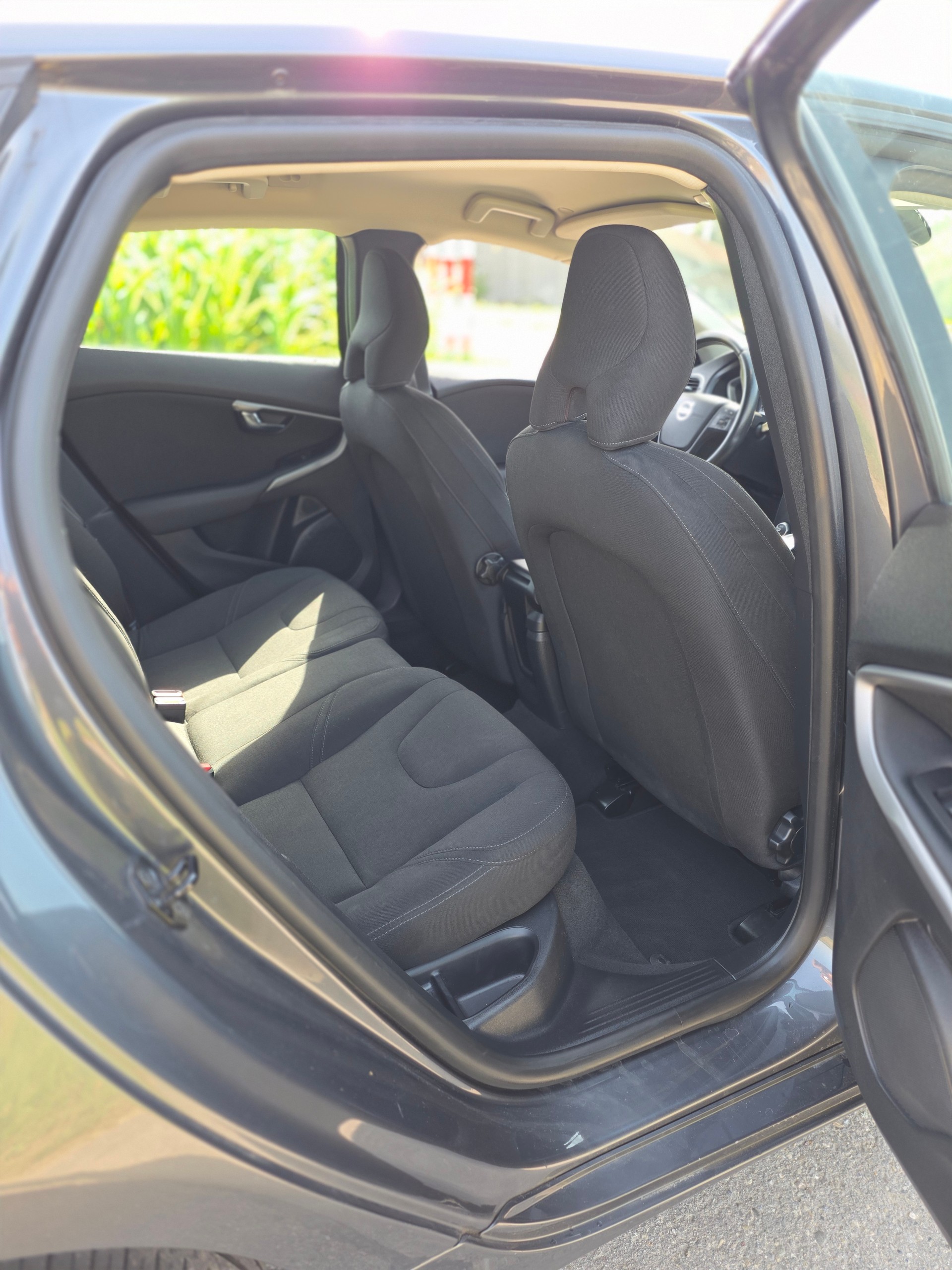 VOLVO V40 T4 Summum Powershift-image-14