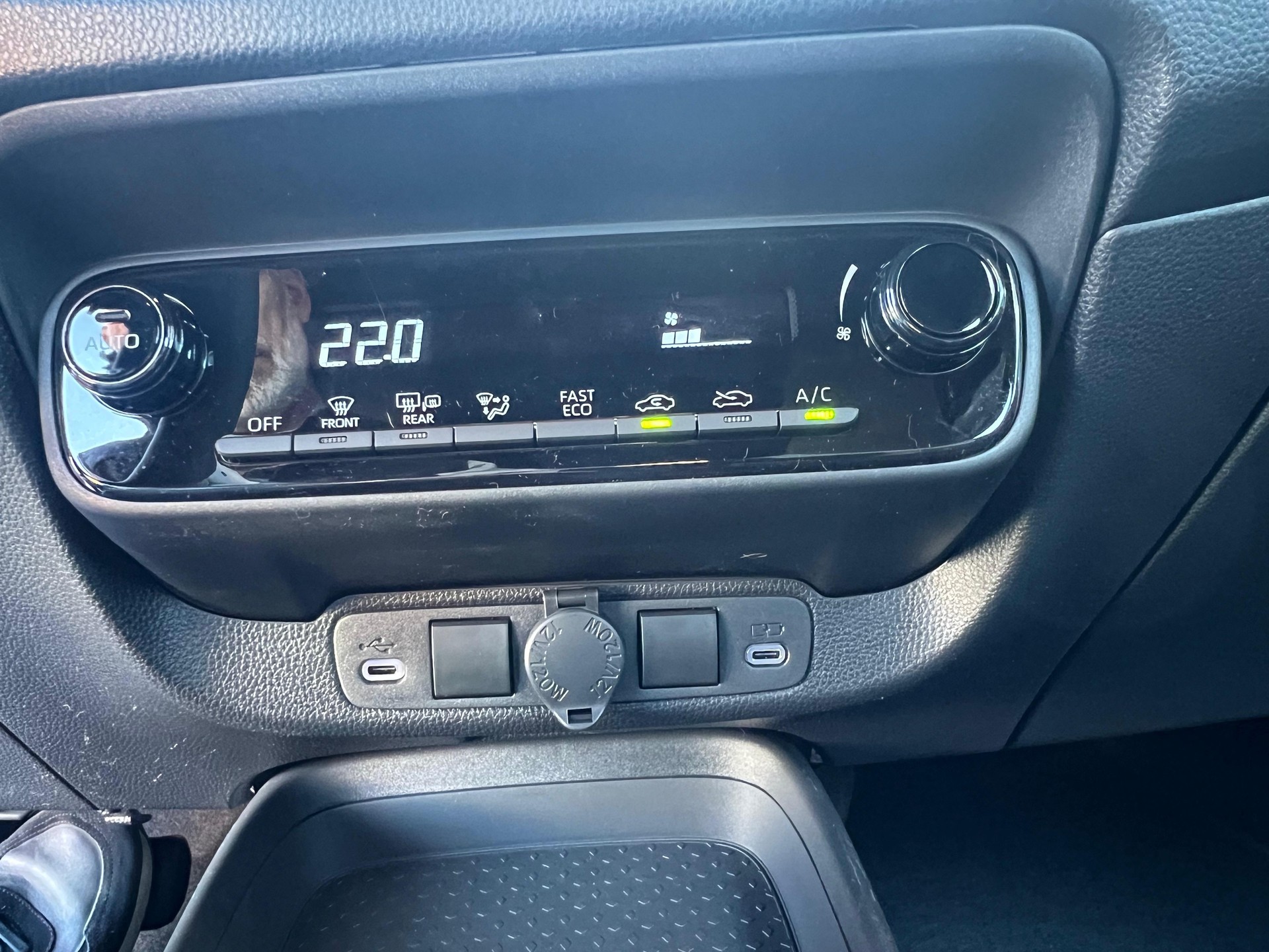 TOYOTA Aygo X 1.5 VVT-i HSD Comfort-image-16