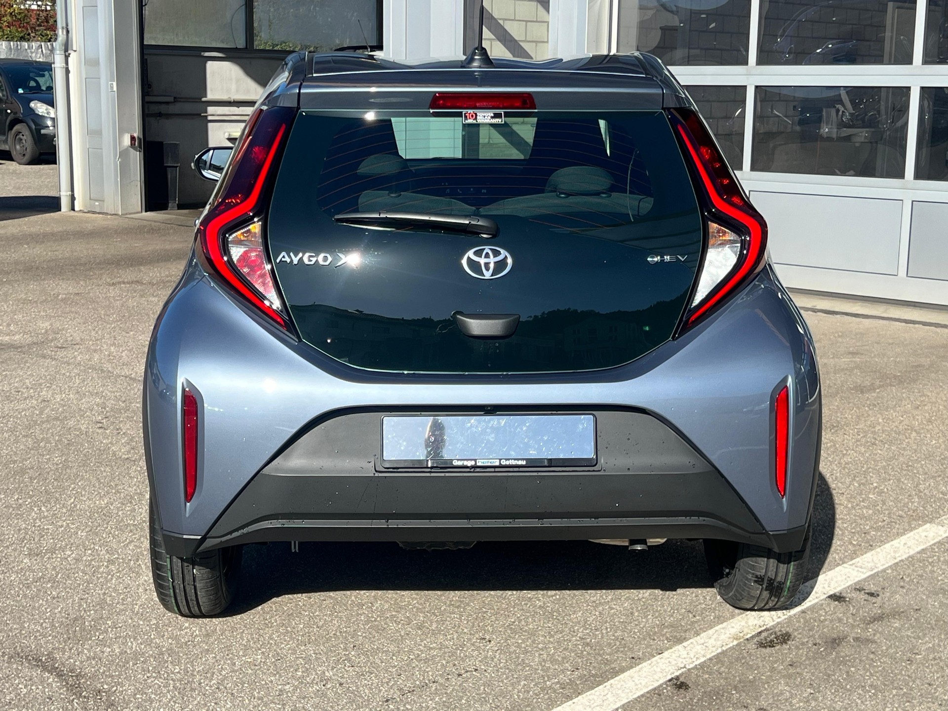 TOYOTA Aygo X 1.5 VVT-i HSD Comfort-image-6
