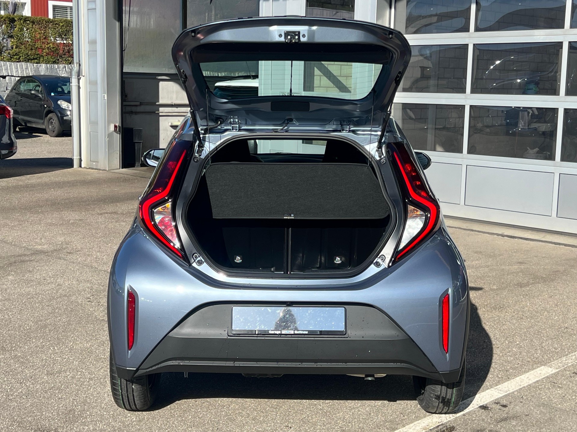 TOYOTA Aygo X 1.5 VVT-i HSD Comfort-image-8