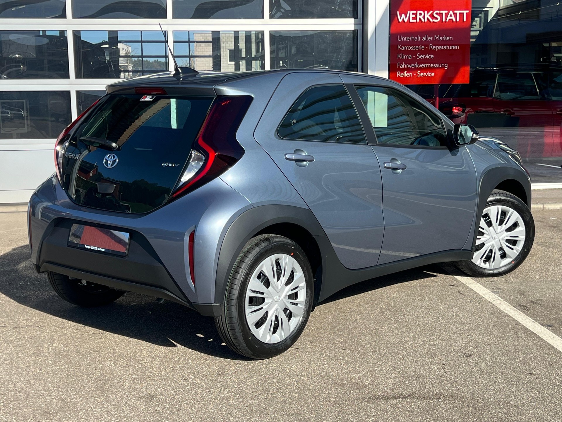 TOYOTA Aygo X 1.5 VVT-i HSD Comfort-image-7