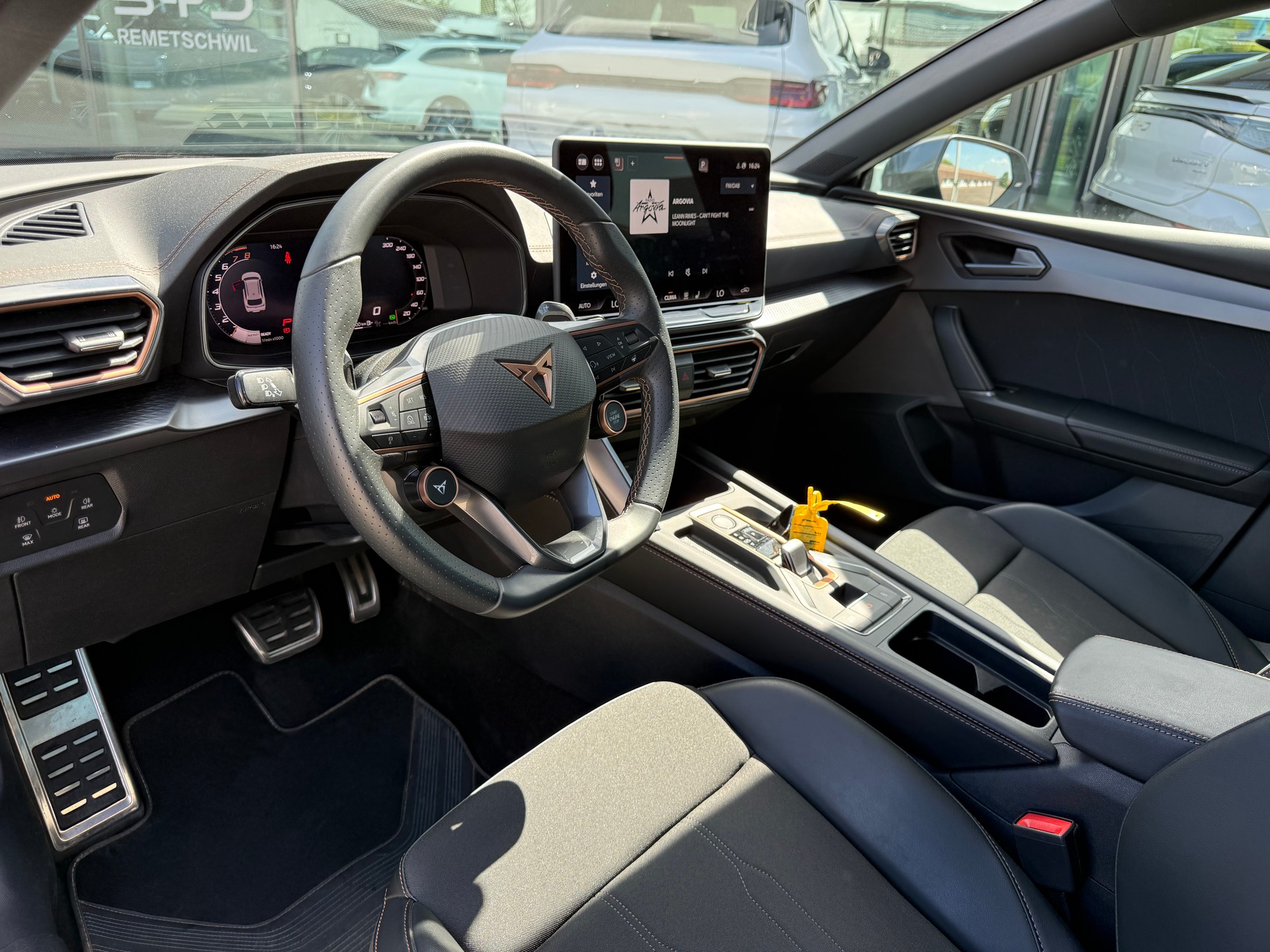 CUPRA LEON ST 1.5 eTSI DSG-image-10