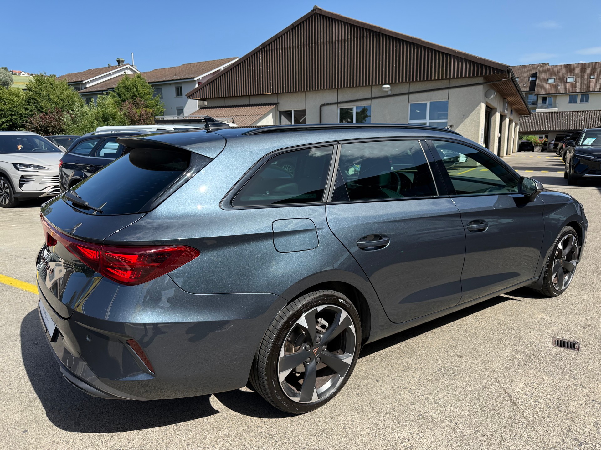 CUPRA LEON ST 1.5 eTSI DSG-image-4