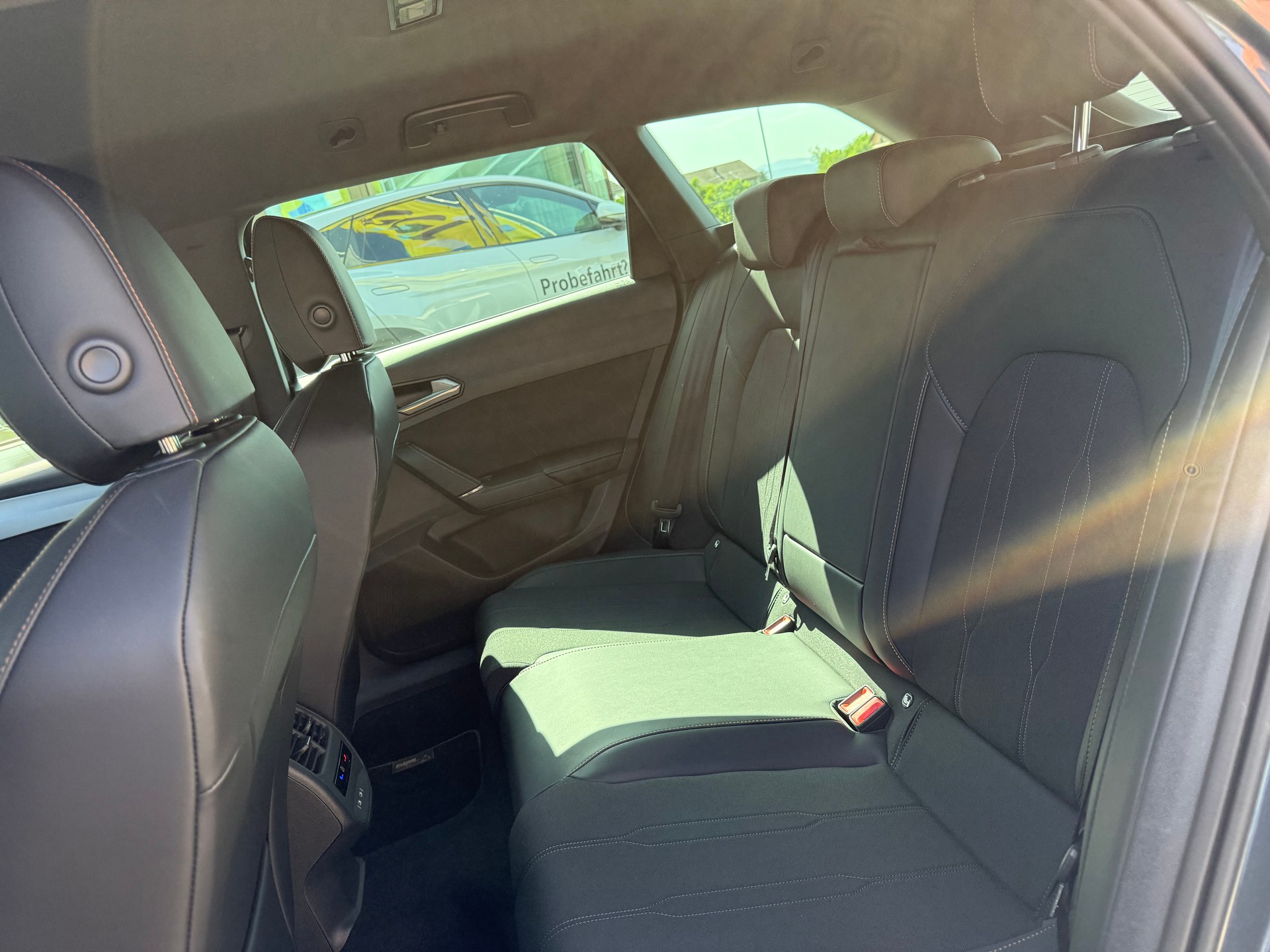 CUPRA LEON ST 1.5 eTSI DSG-image-24